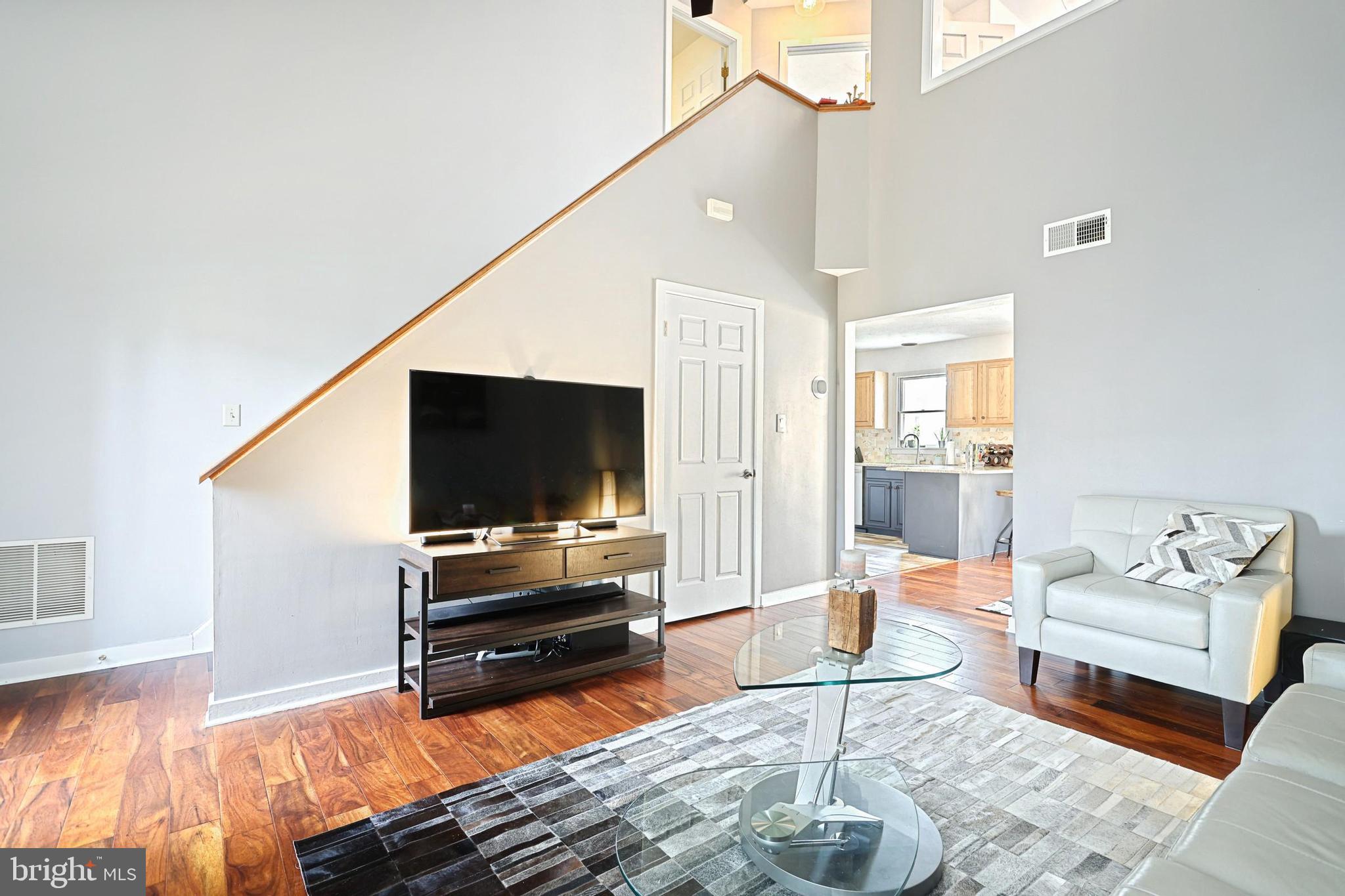 WESTVIEW MANOR - Residential