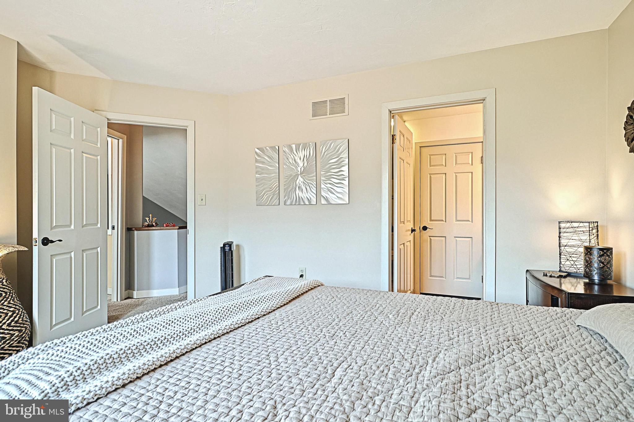 WESTVIEW MANOR - Residential