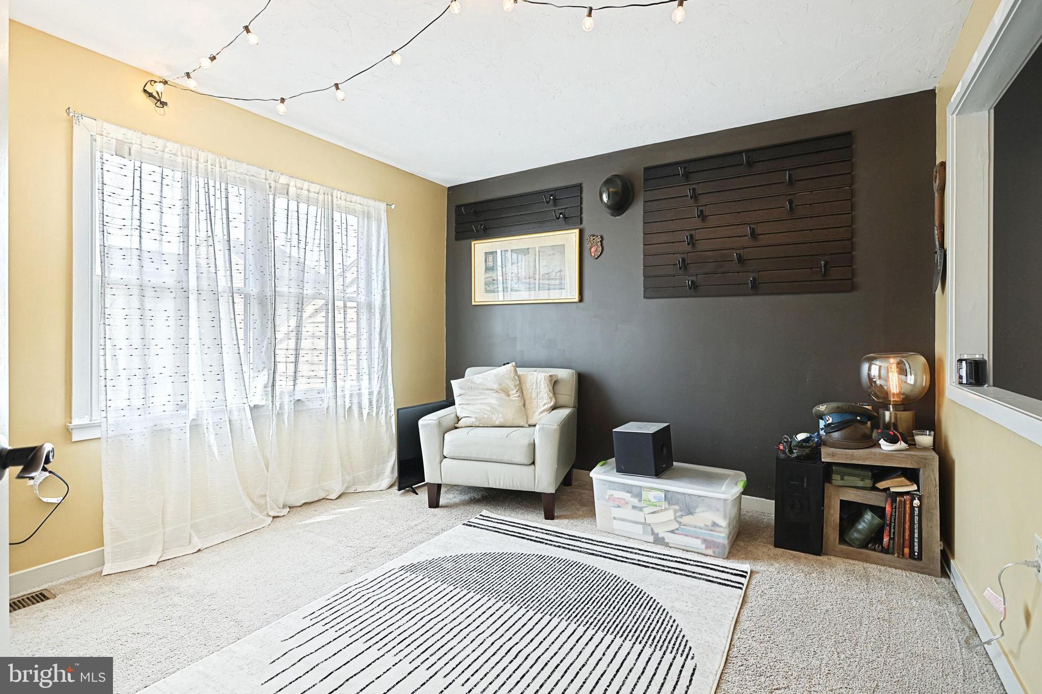 WESTVIEW MANOR - Residential
