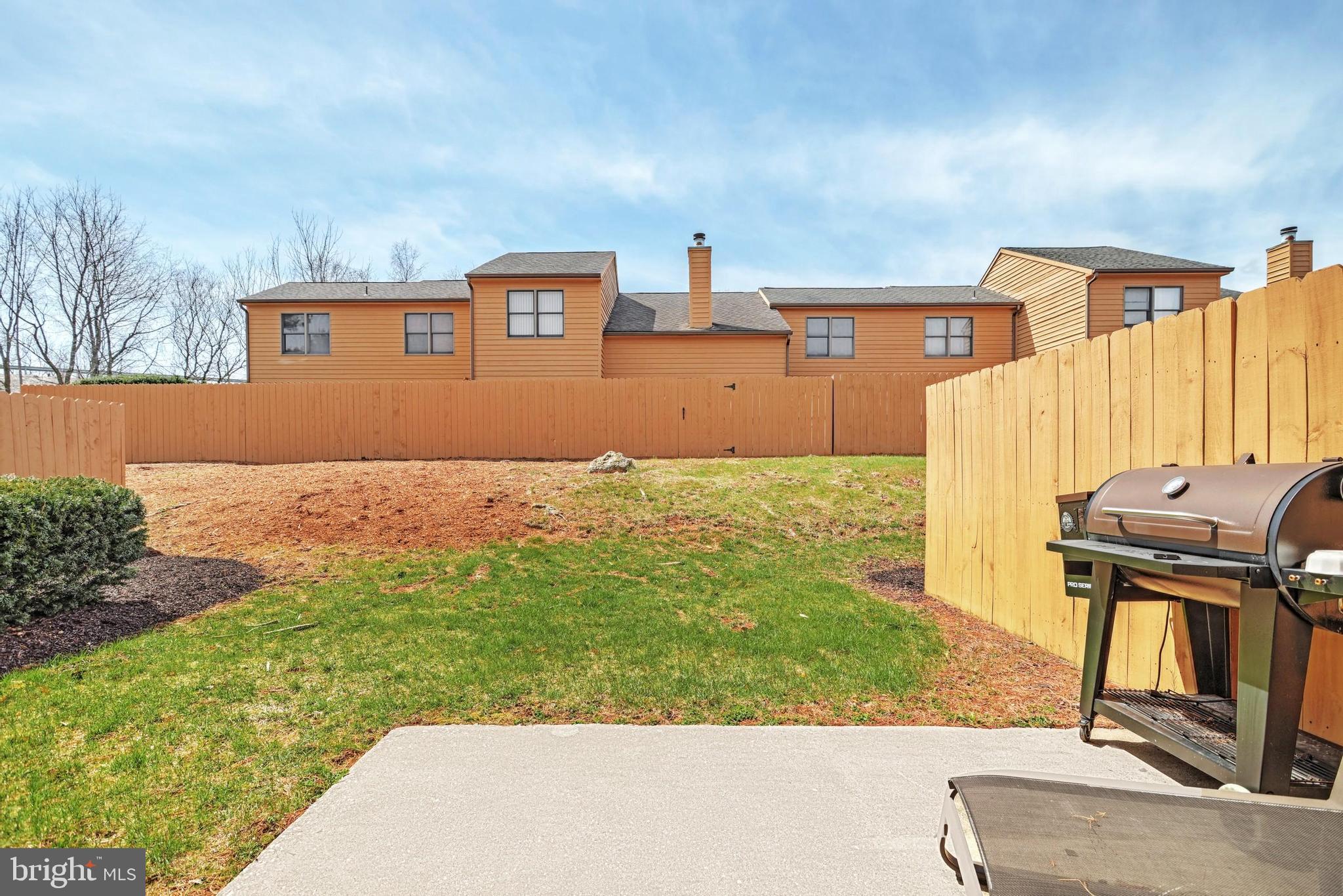 WESTVIEW MANOR - Residential