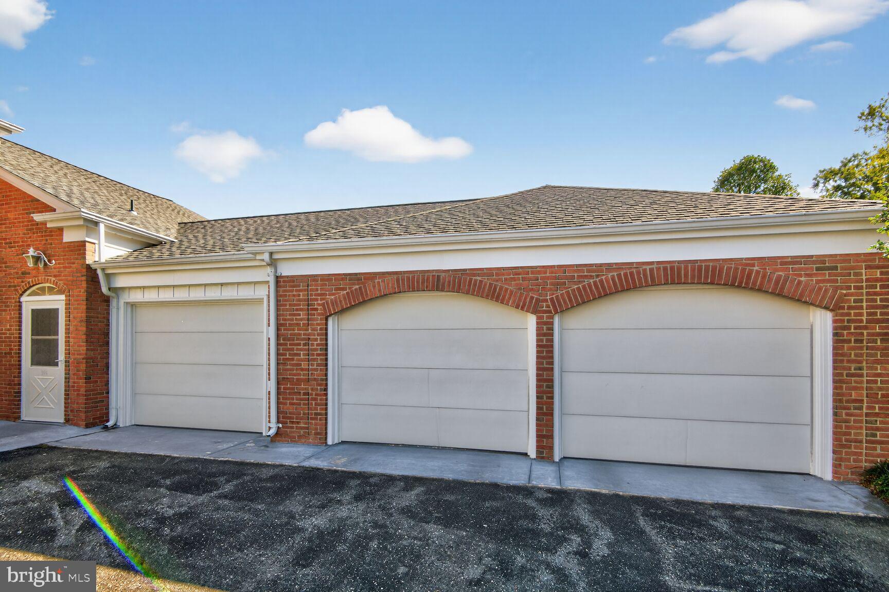 QUAIL HOLLOW - Residential