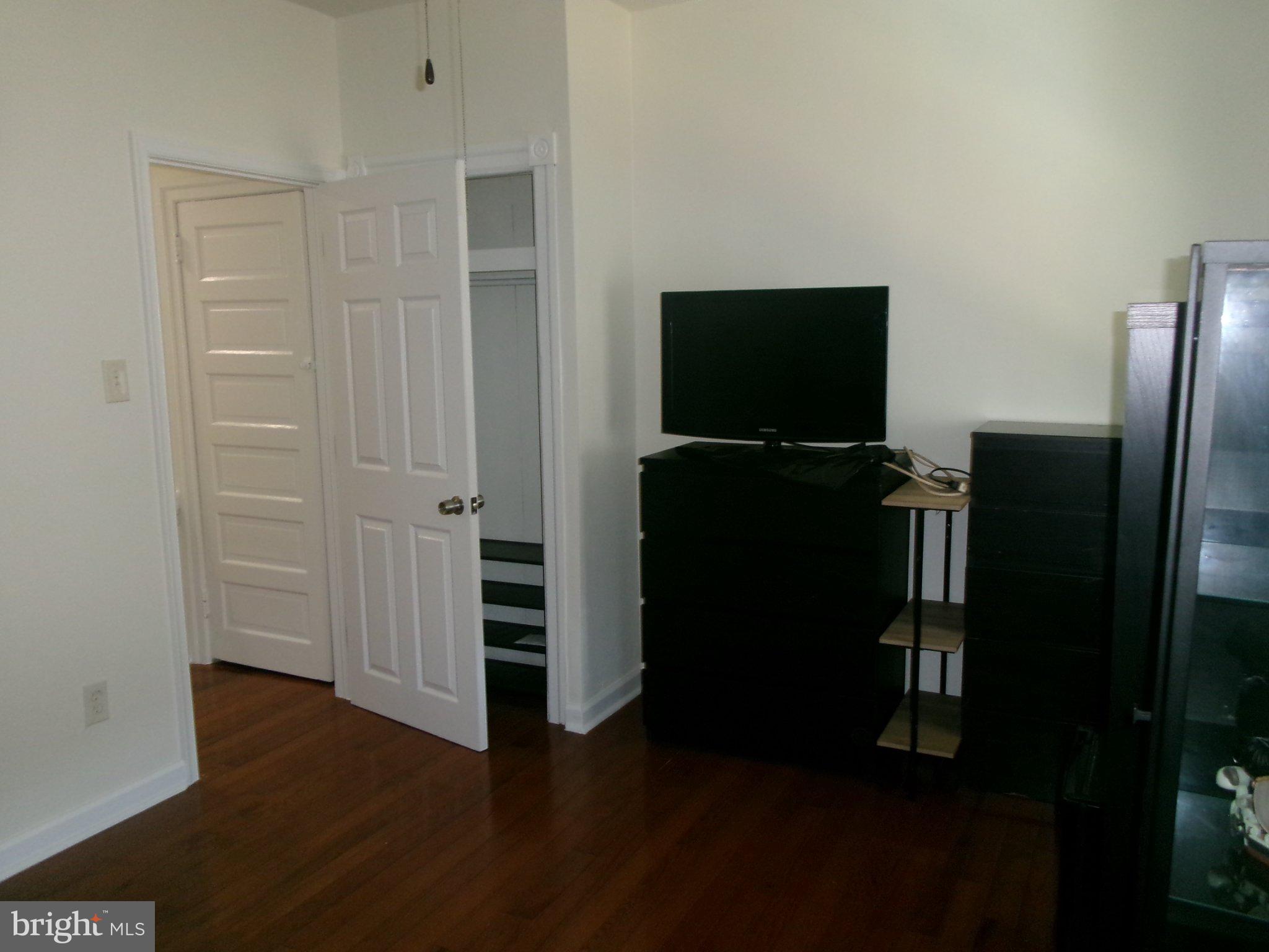 PORT RICHMOND - Residential