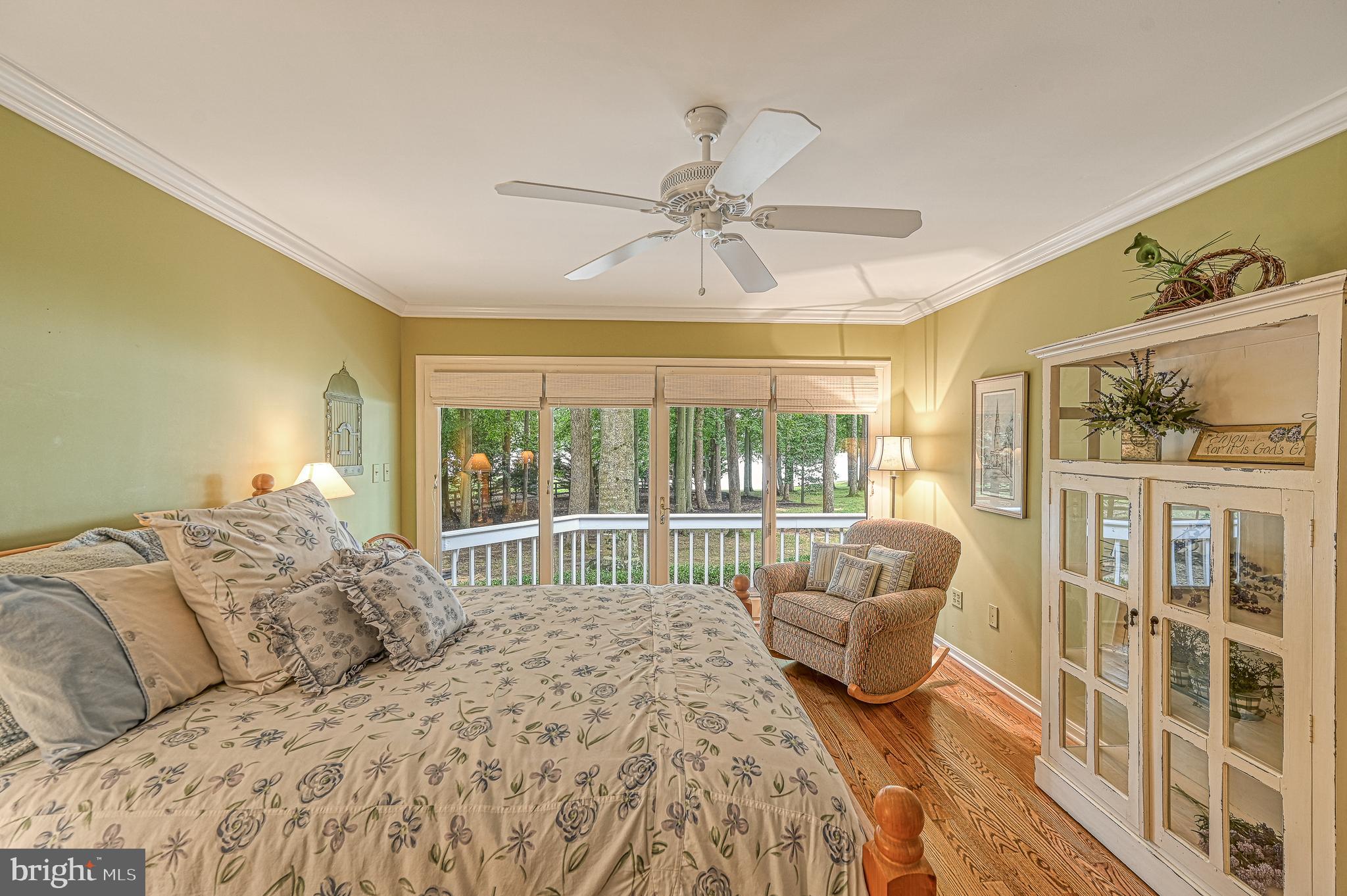 FOXWOOD MANOR - Residential