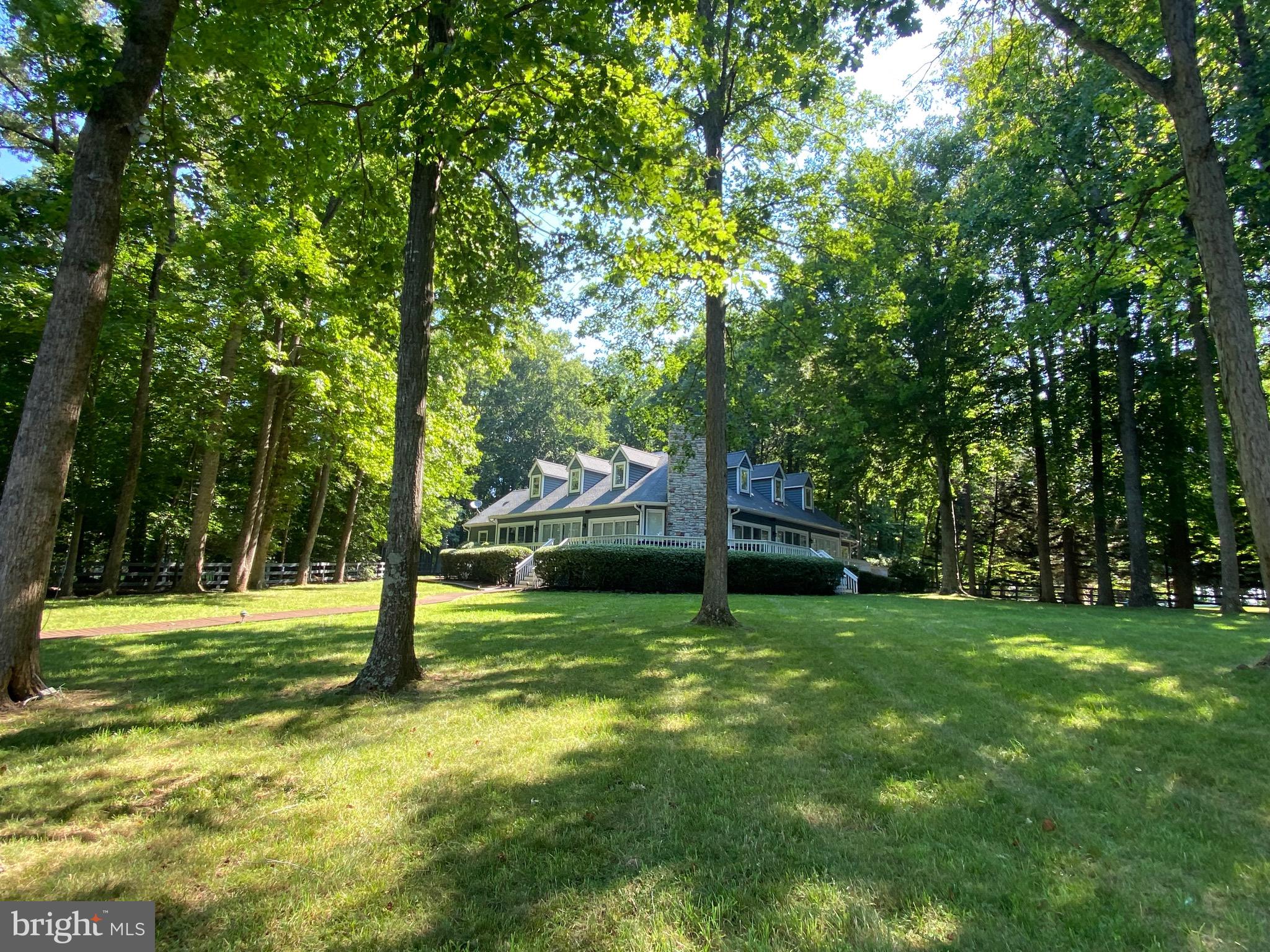 FOXWOOD MANOR - Residential