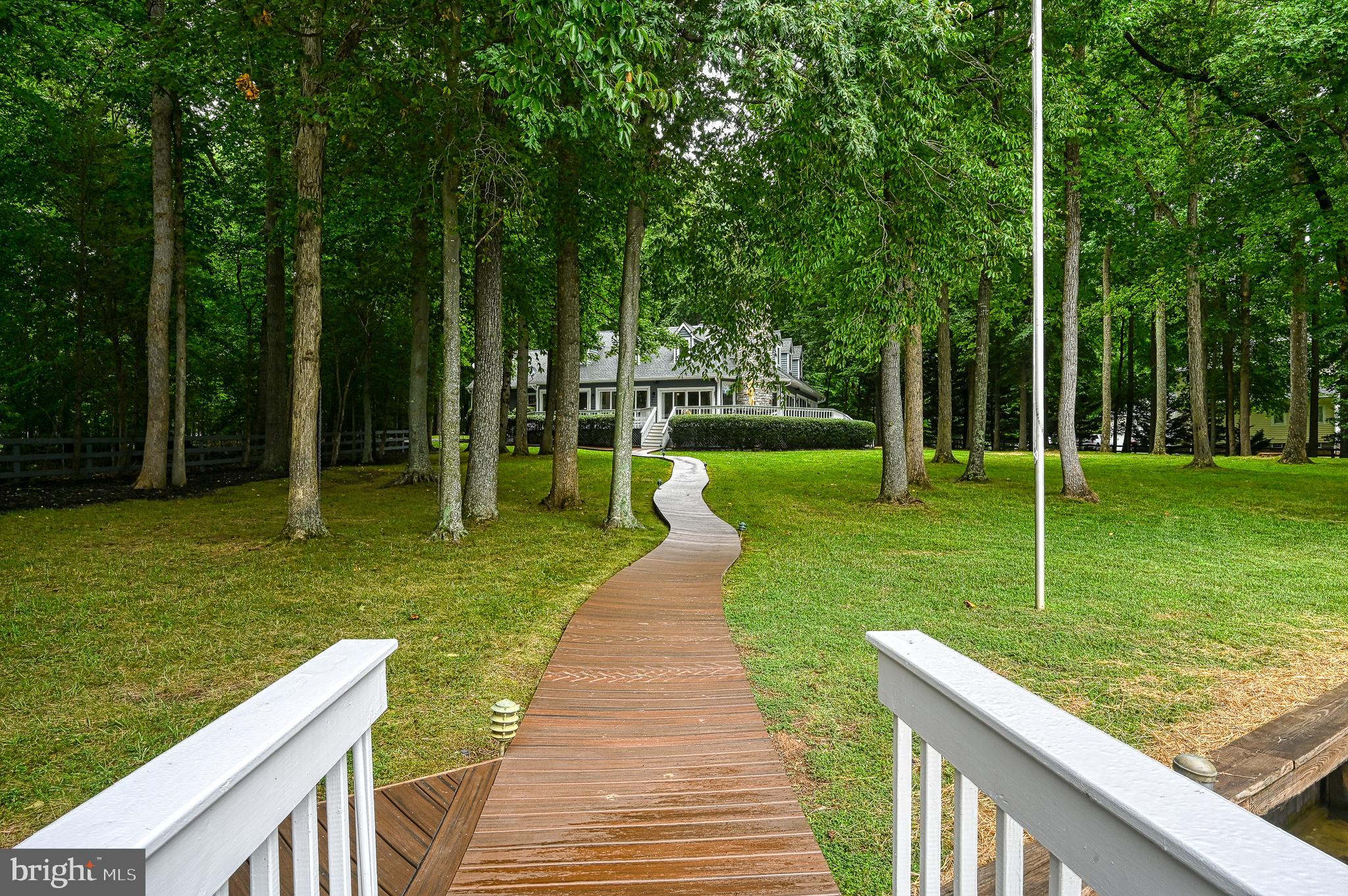 FOXWOOD MANOR - Residential