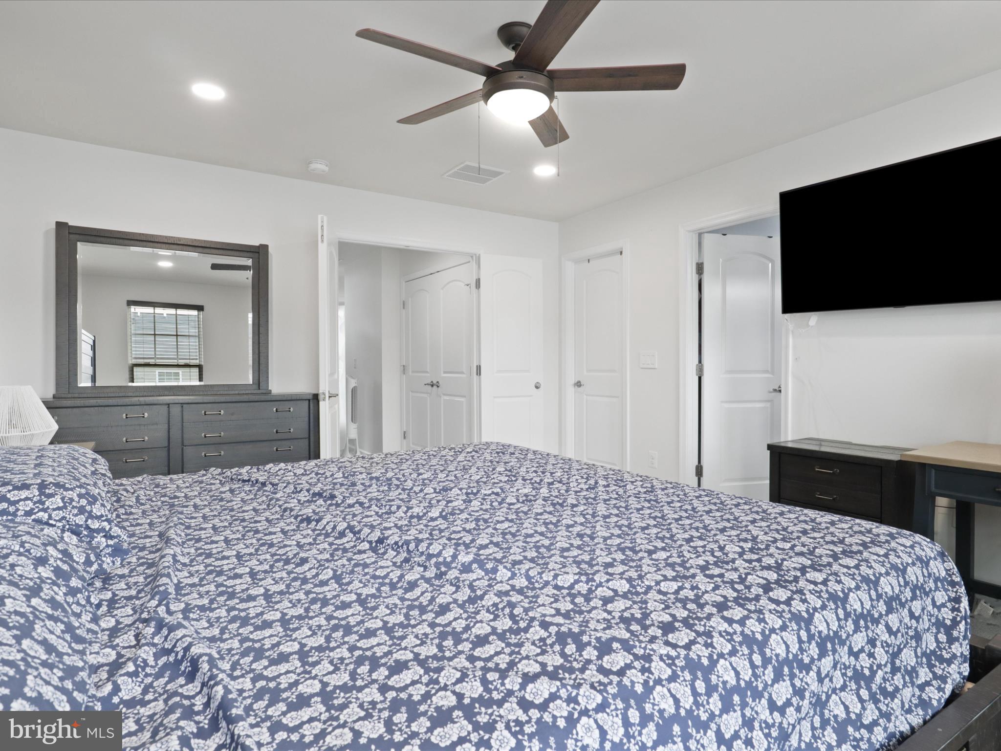 EAST GATE ONE - Residential Lease