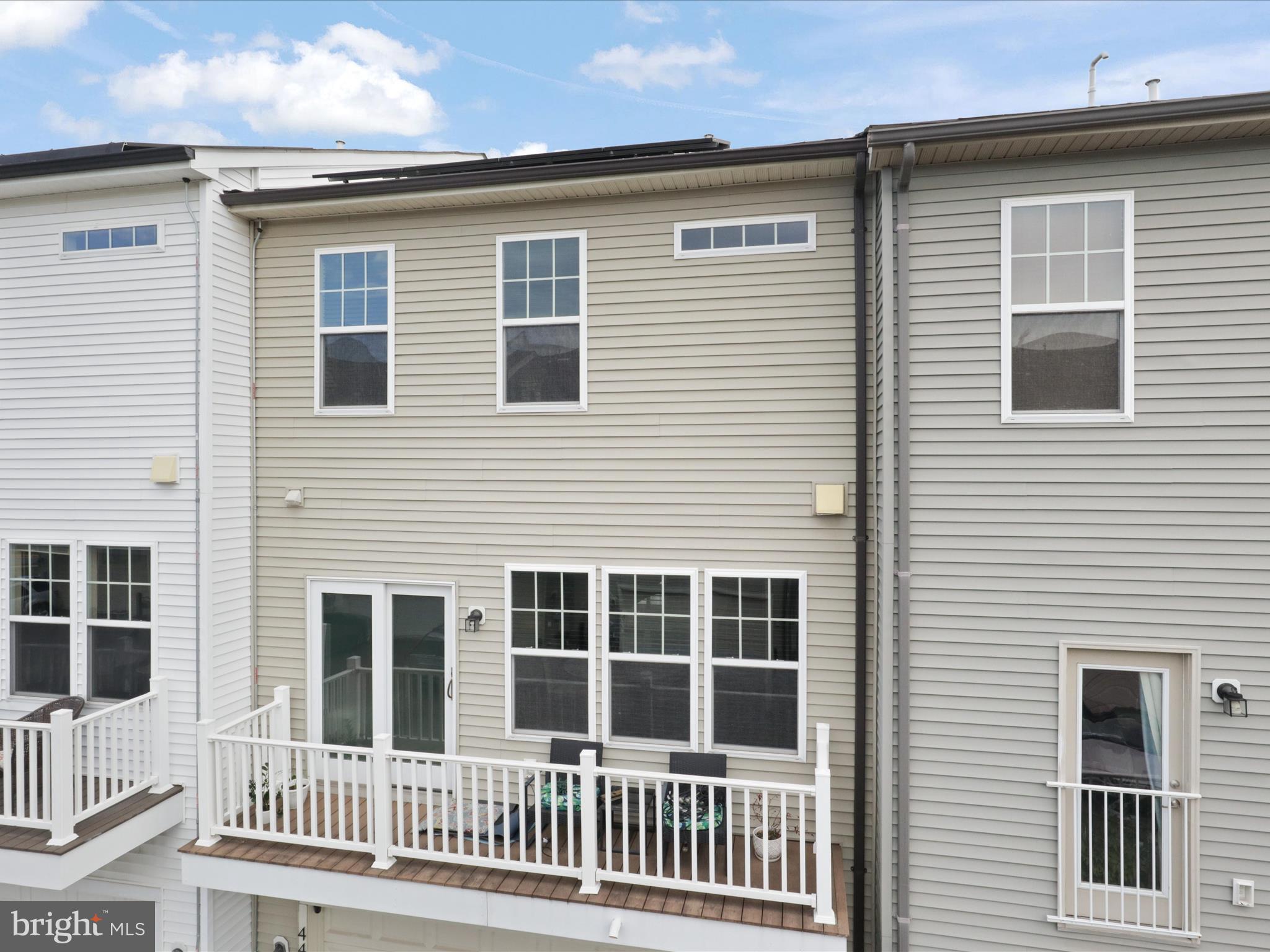 EAST GATE ONE - Residential Lease