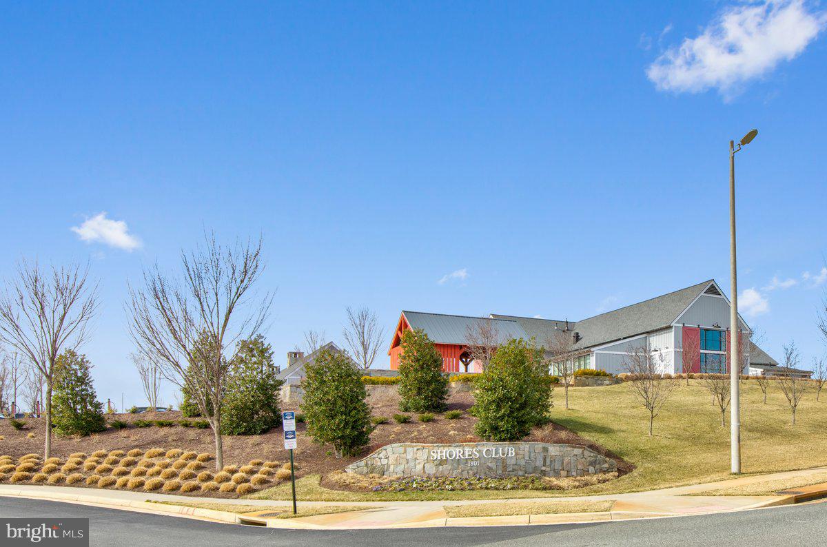 POTOMAC SHORES - Residential Lease