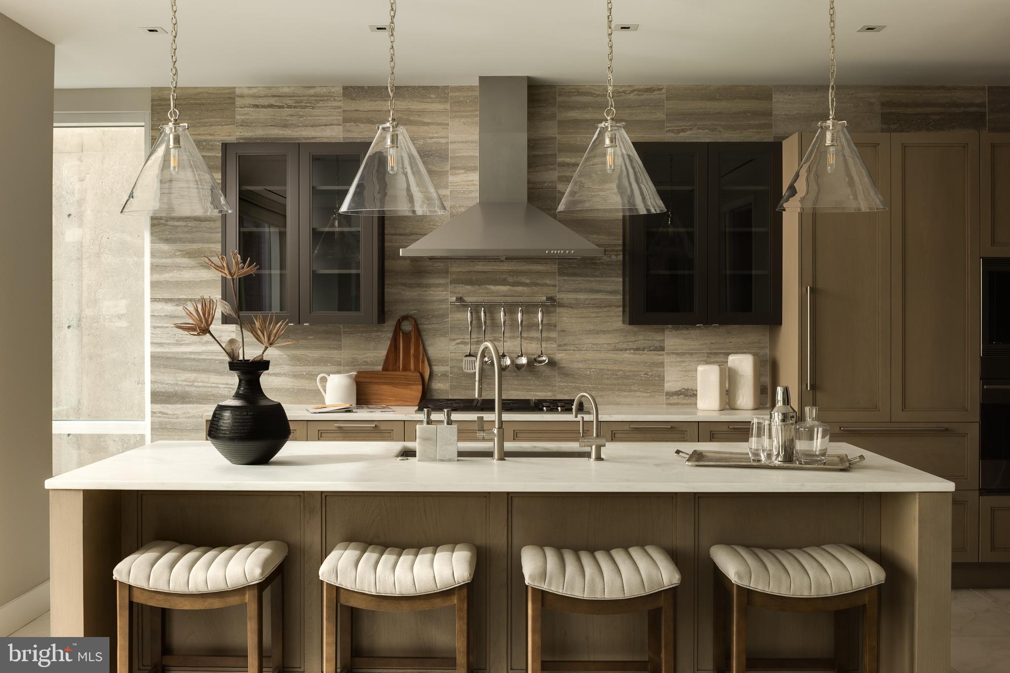 WASHINGTON SQ - Residential