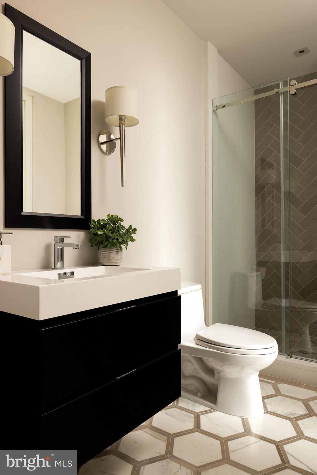 WASHINGTON SQ - Residential
