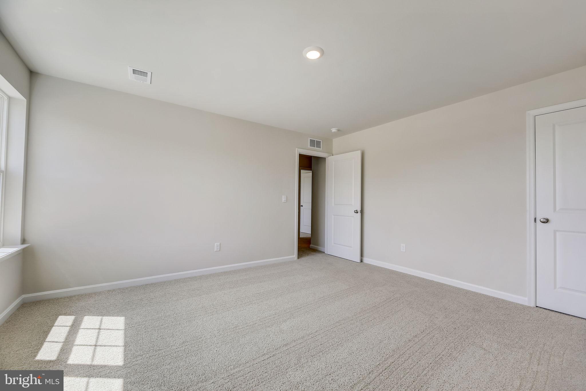 RED HILL - Residential