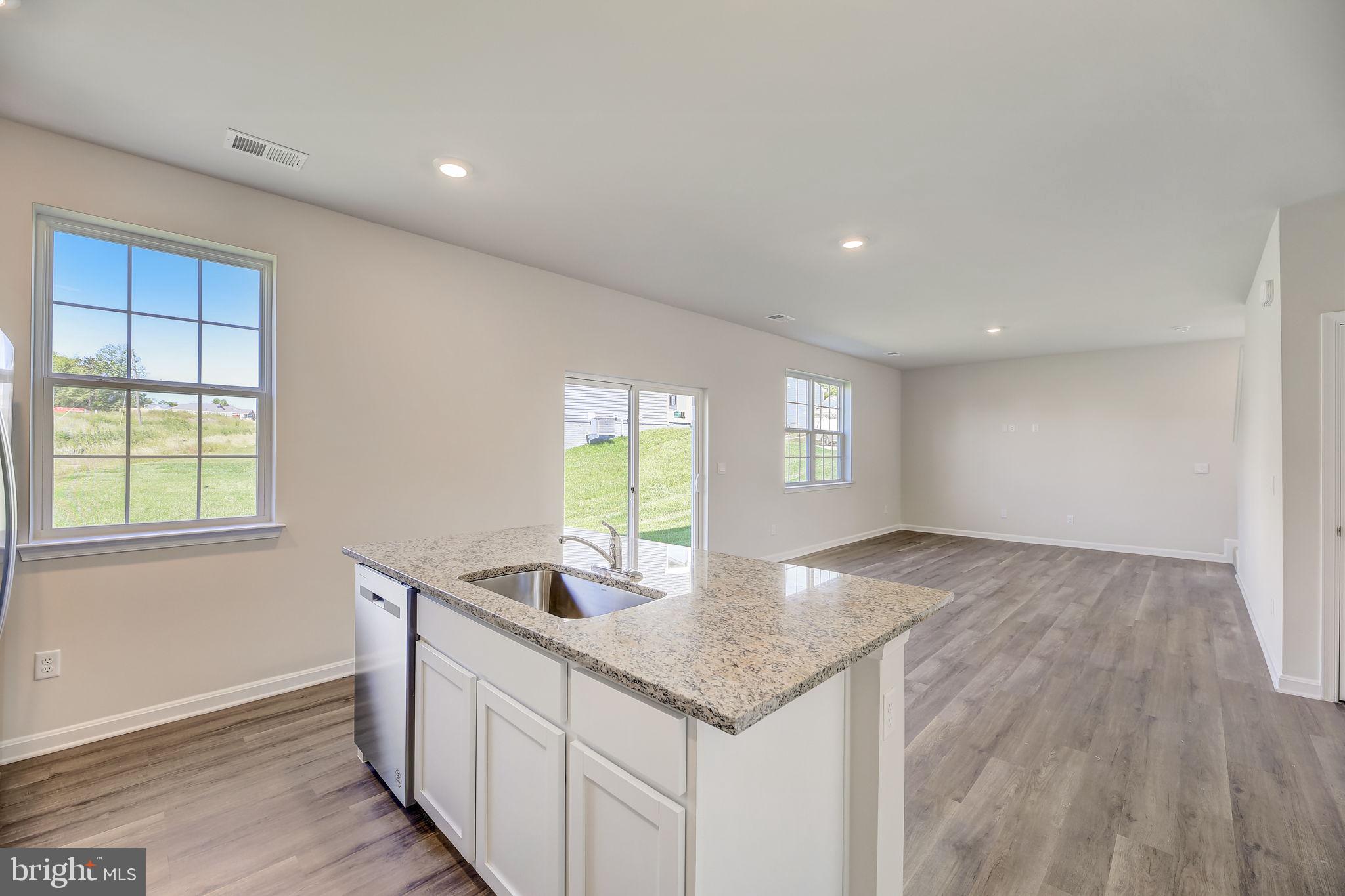 RED HILL - Residential