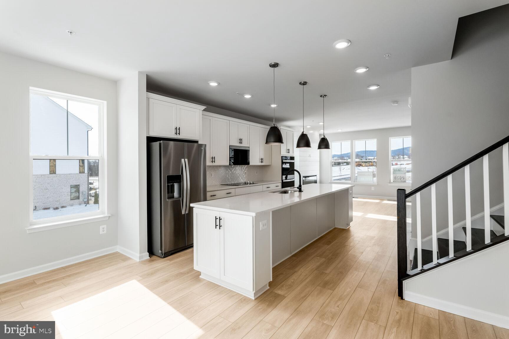 TUSCARORA CREEK - Residential