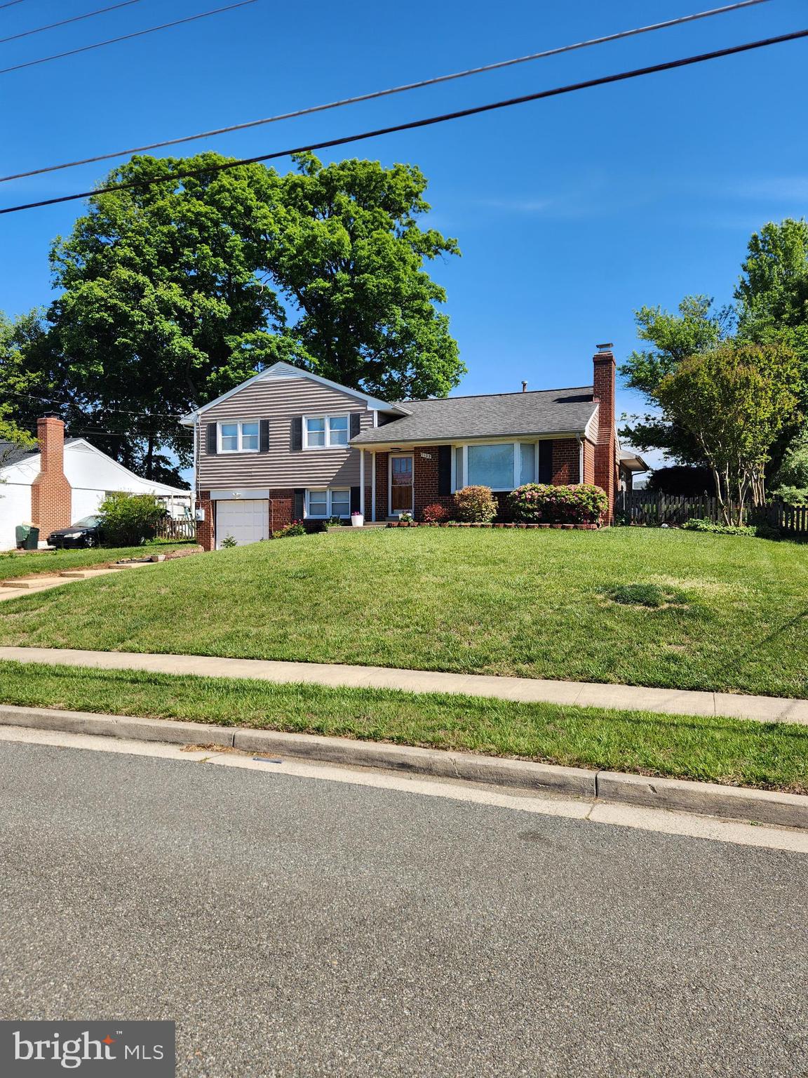 CRESTWOOD MANOR - Residential