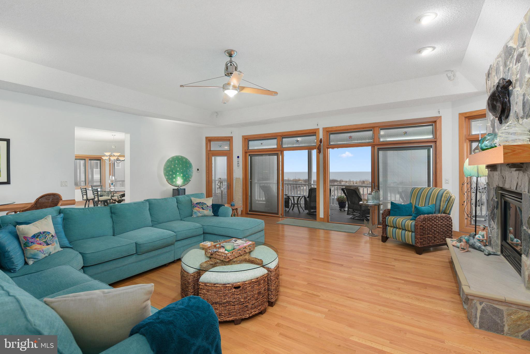BACK BAY COVE - Residential