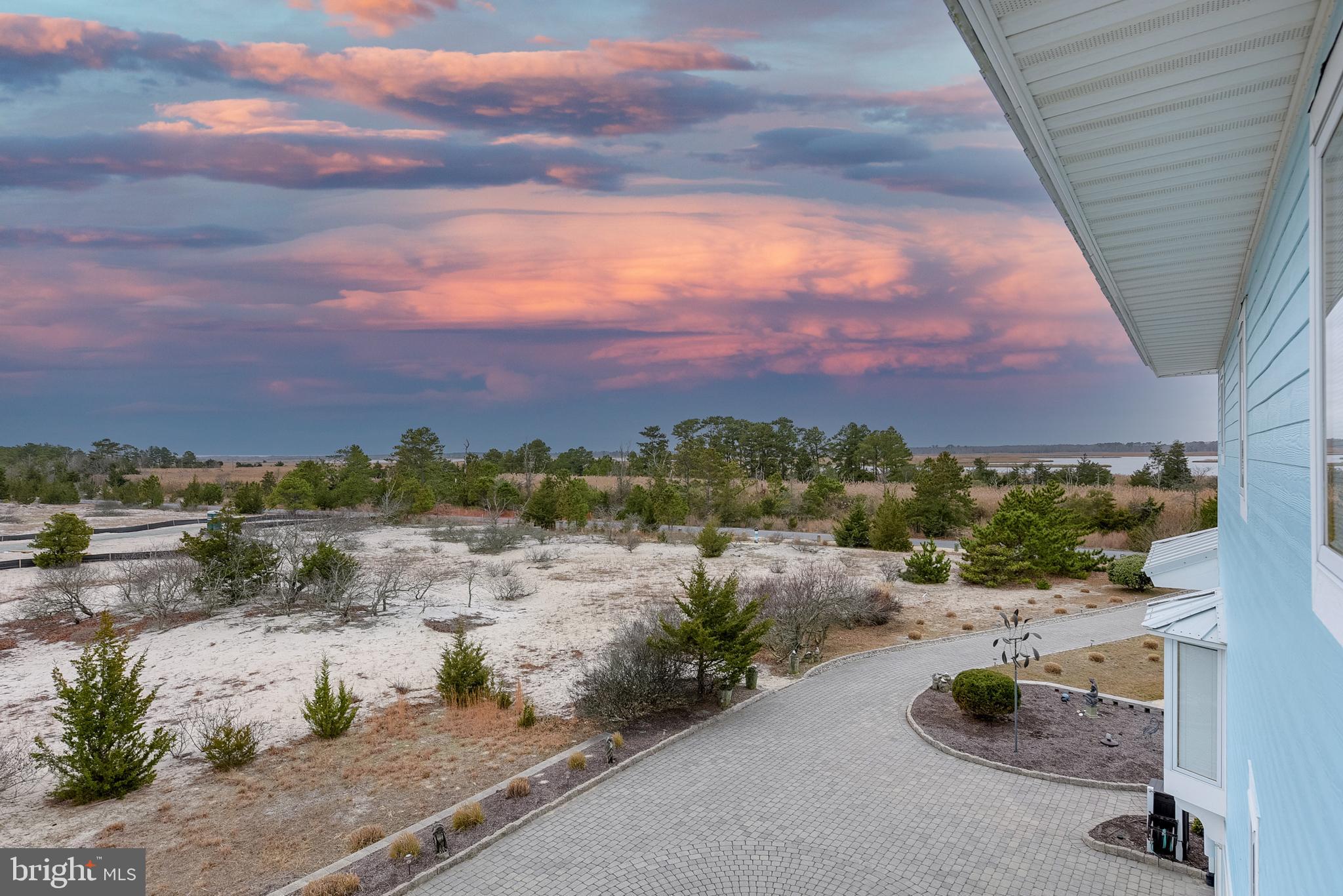 BACK BAY COVE - Residential