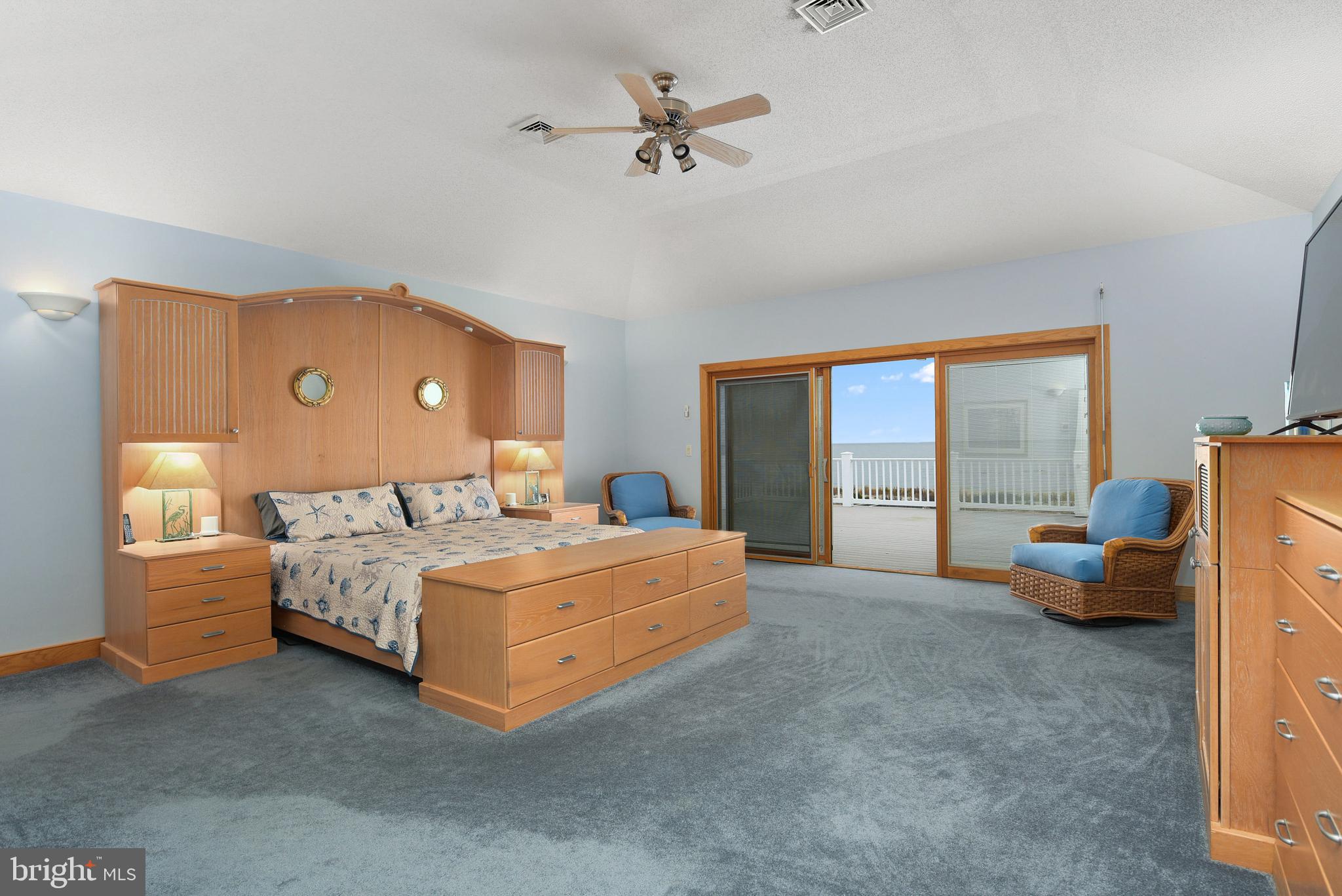 BACK BAY COVE - Residential