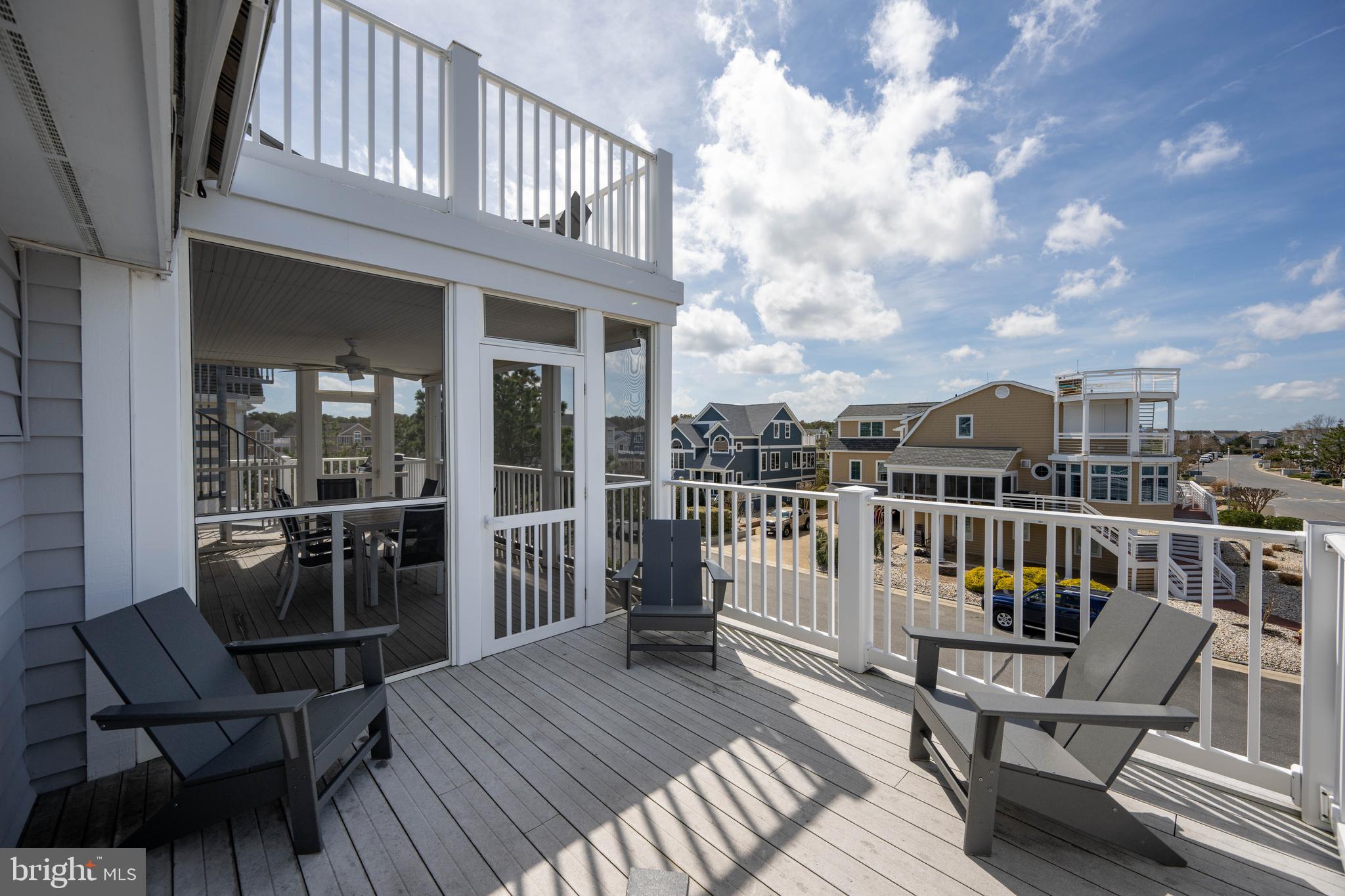CAPE SHORES - Residential