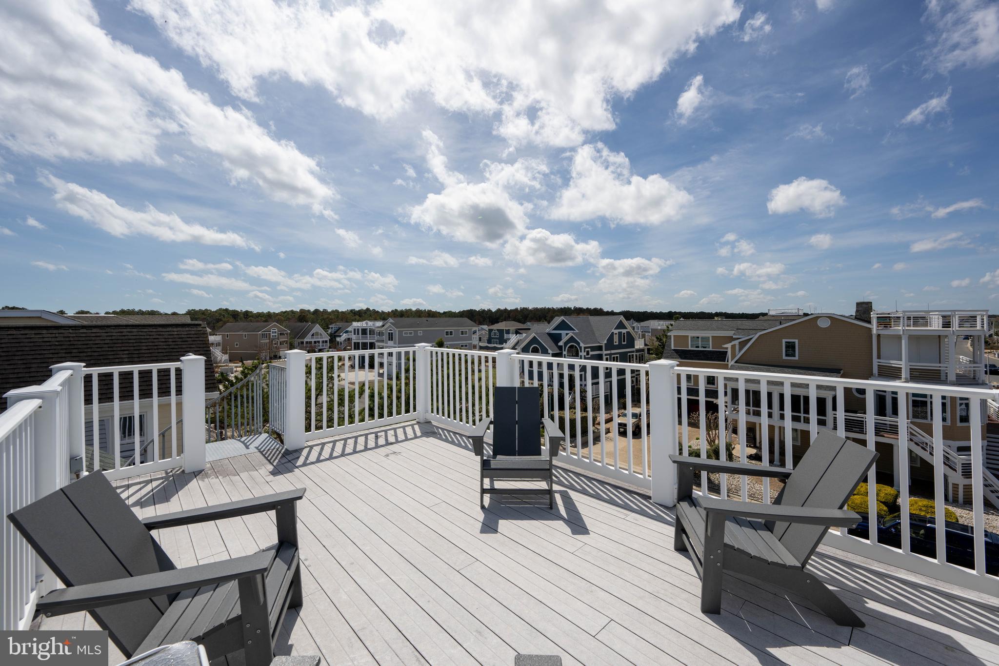 CAPE SHORES - Residential