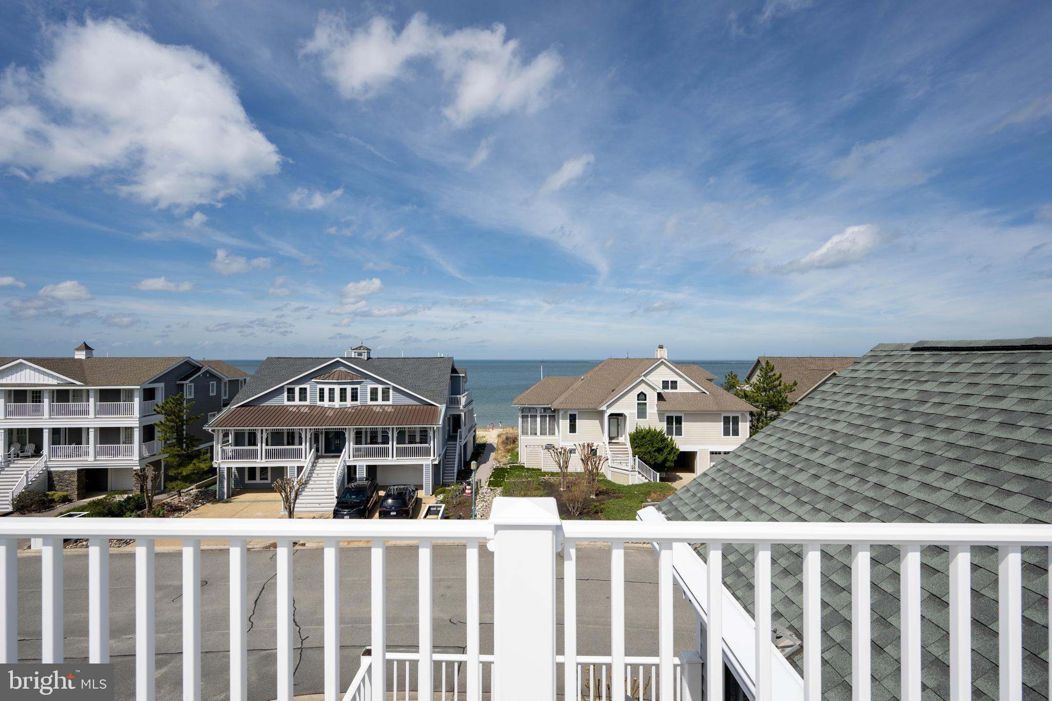 CAPE SHORES - Residential