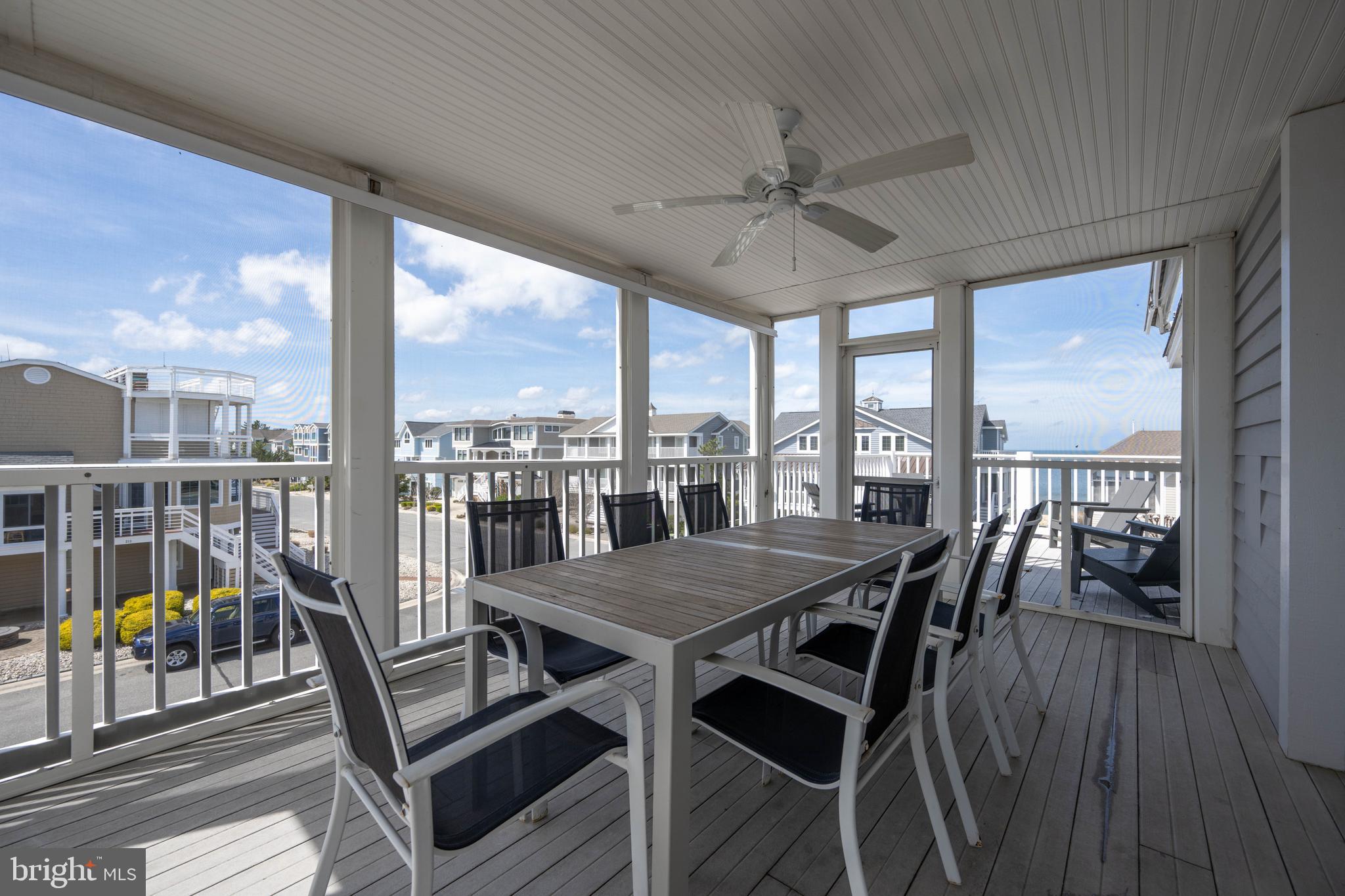 CAPE SHORES - Residential
