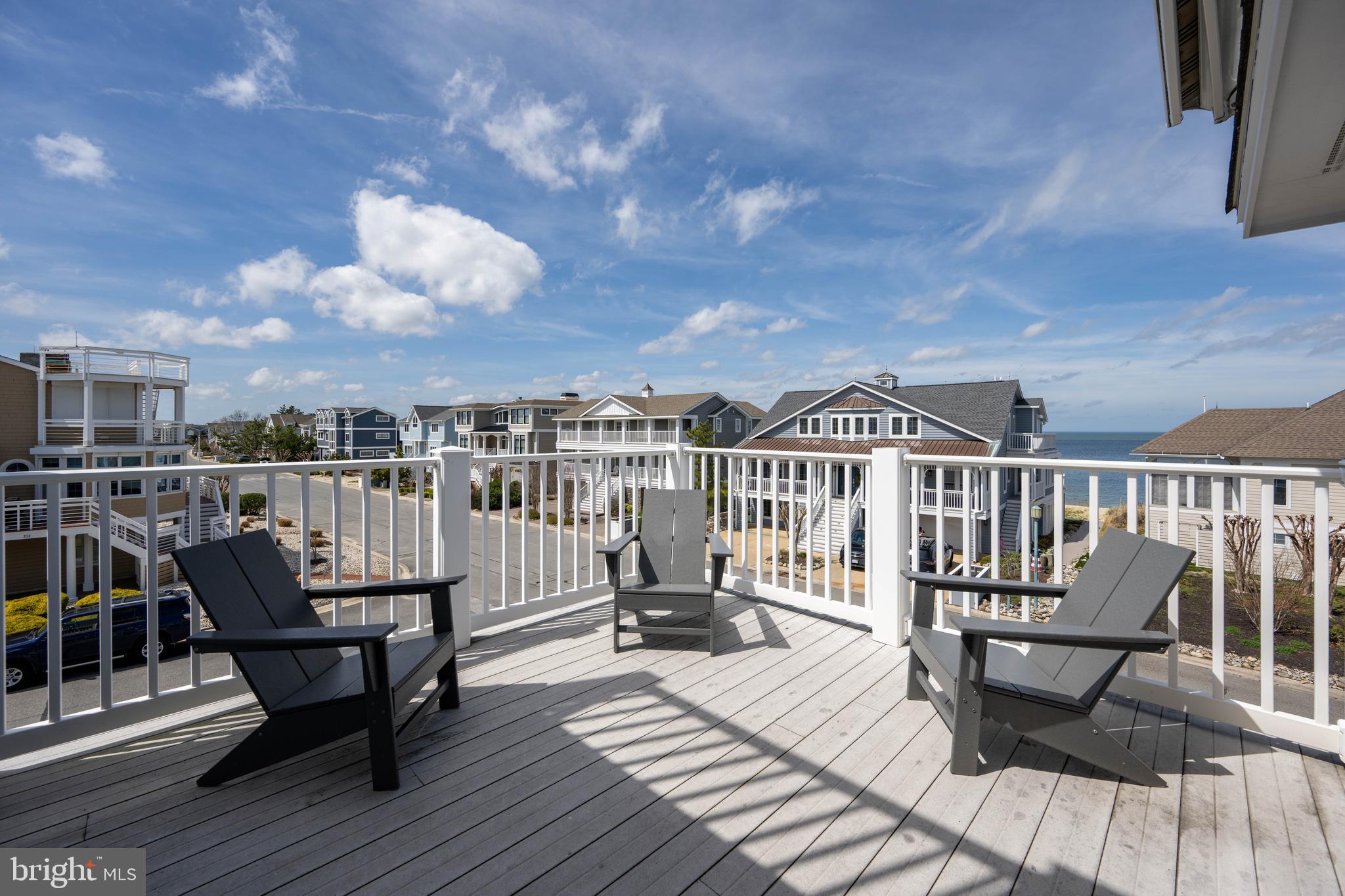 CAPE SHORES - Residential