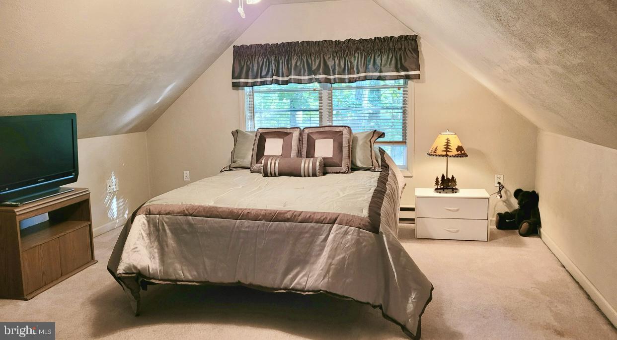 BEECH MOUNTAIN LAKES - Residential