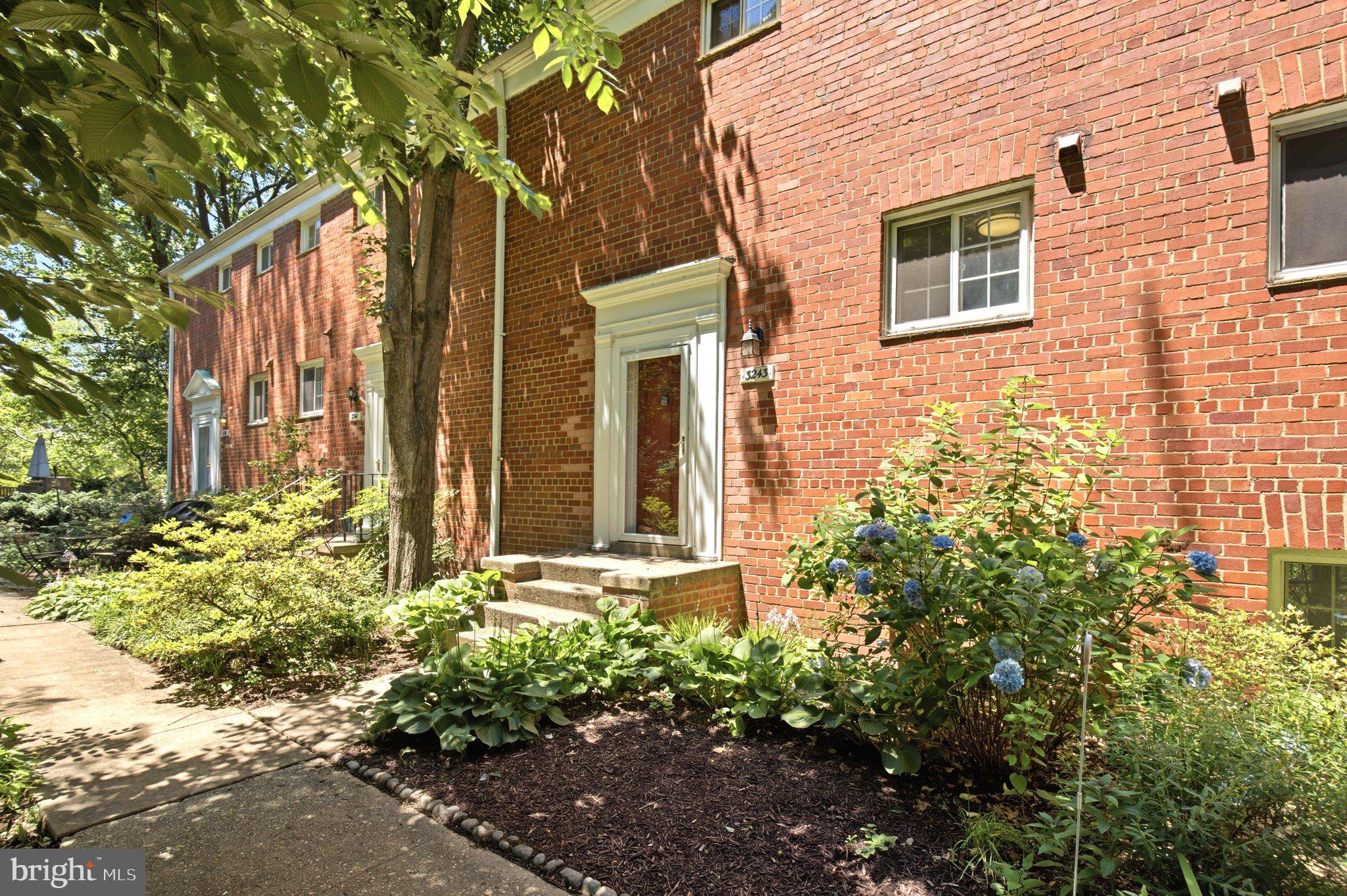 PARK  FAIRFAX - Residential