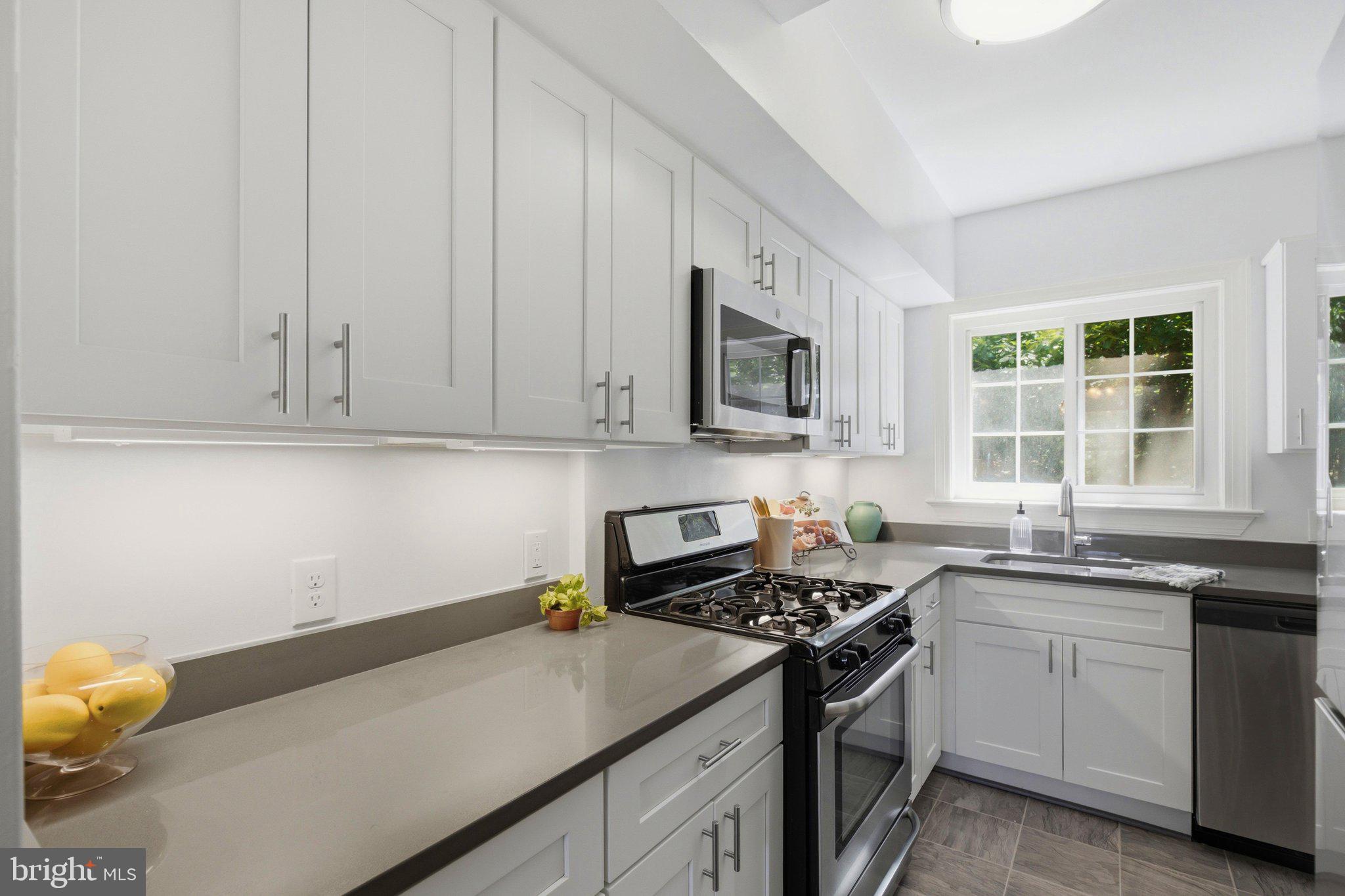 PARK  FAIRFAX - Residential
