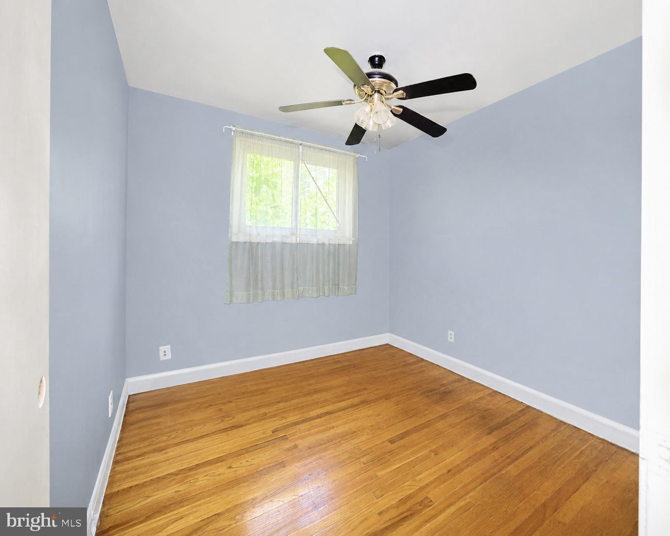 WINDSOR MILL MANOR - Residential