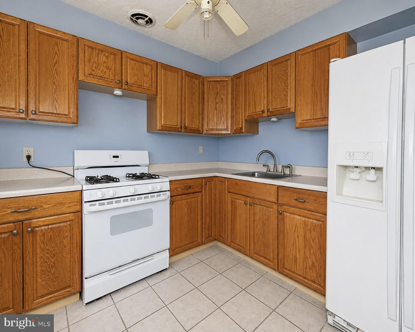 WINDSOR MILL MANOR - Residential