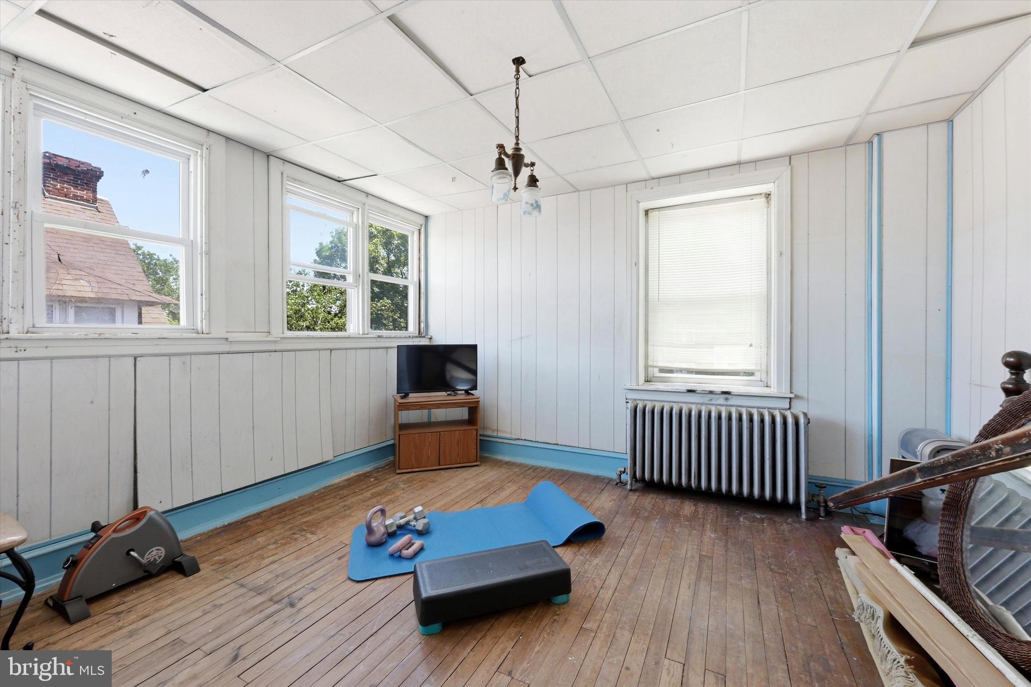 OVERBROOK - Residential
