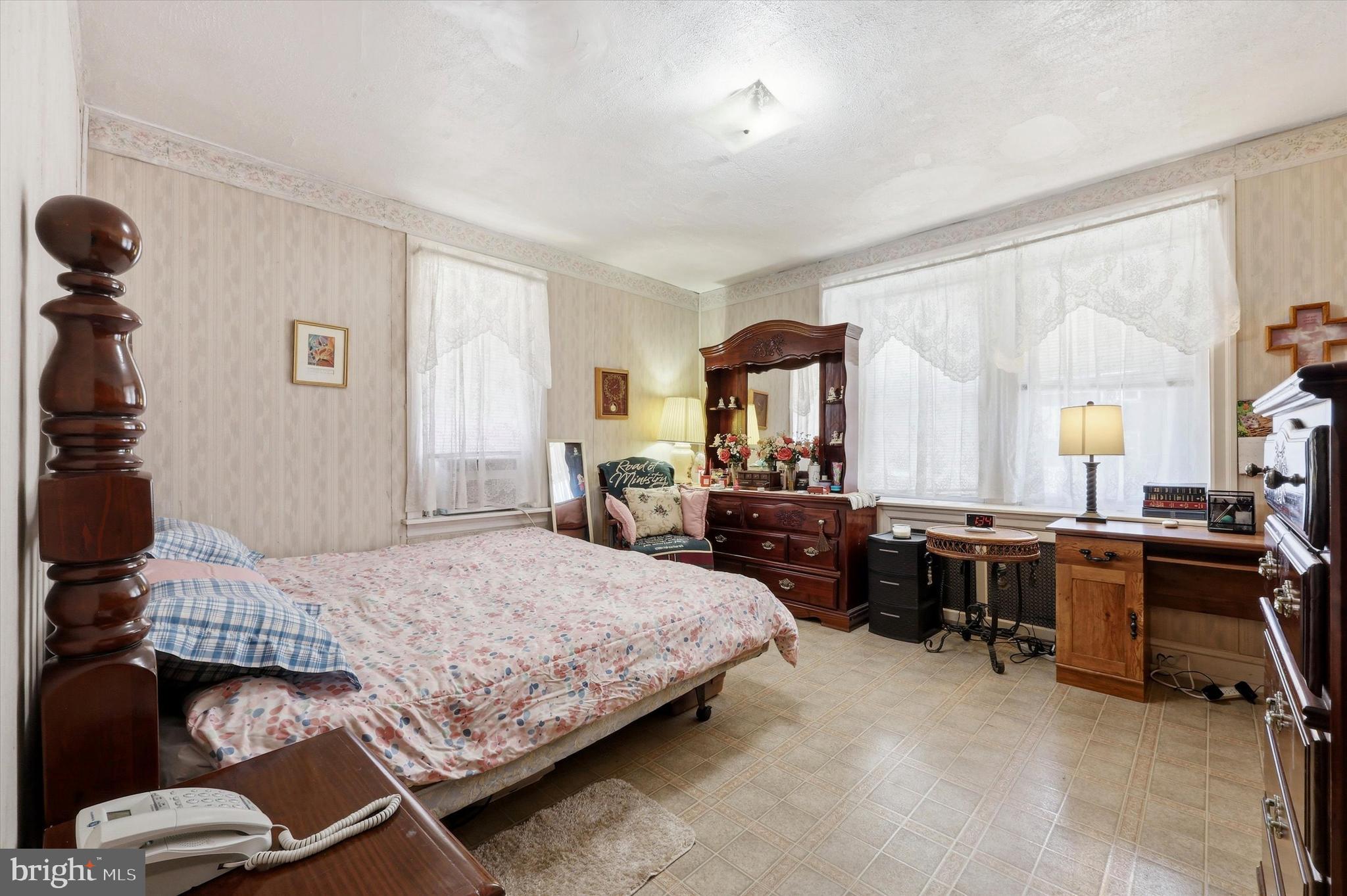 OVERBROOK - Residential