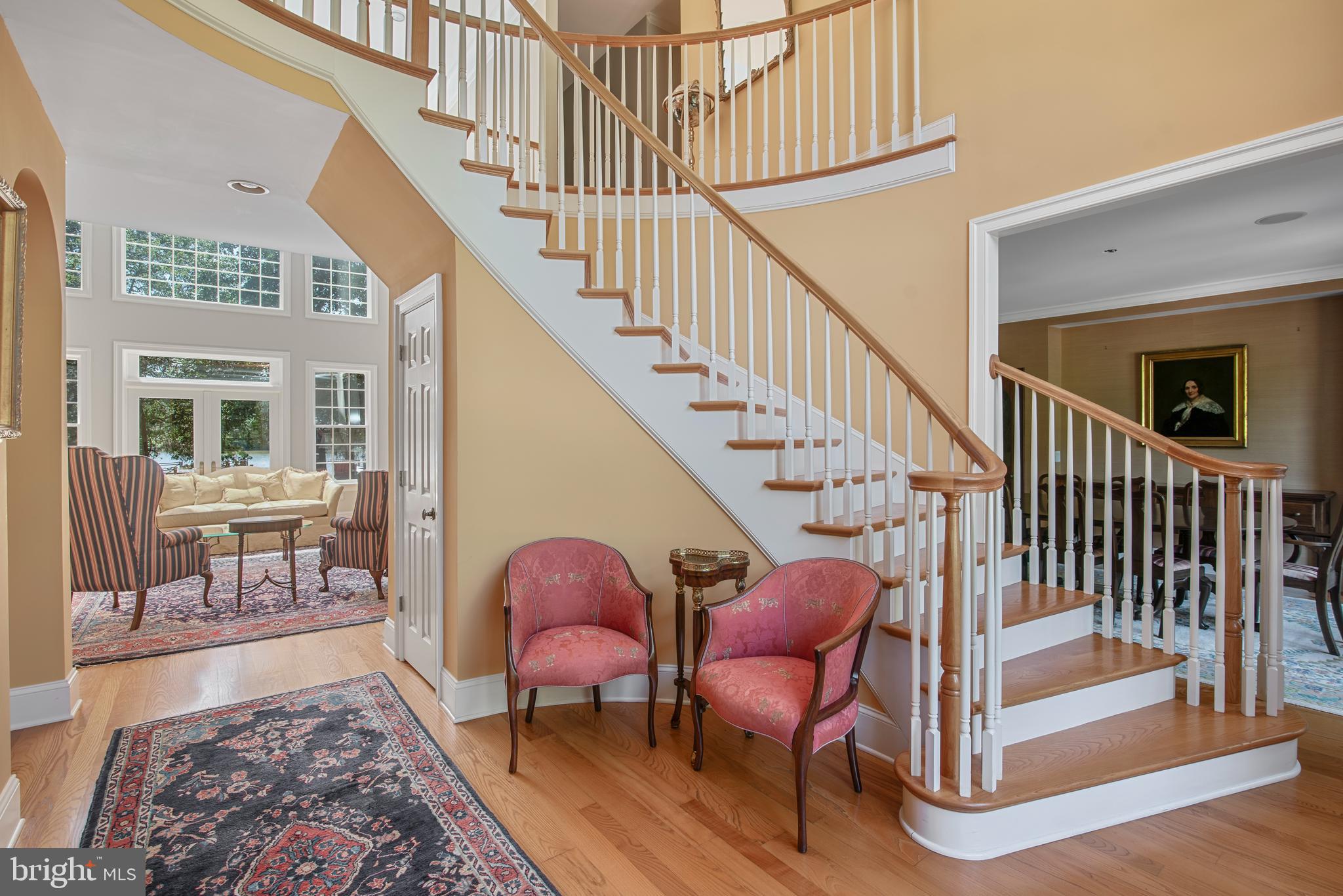 BAILEYS NECK - Residential