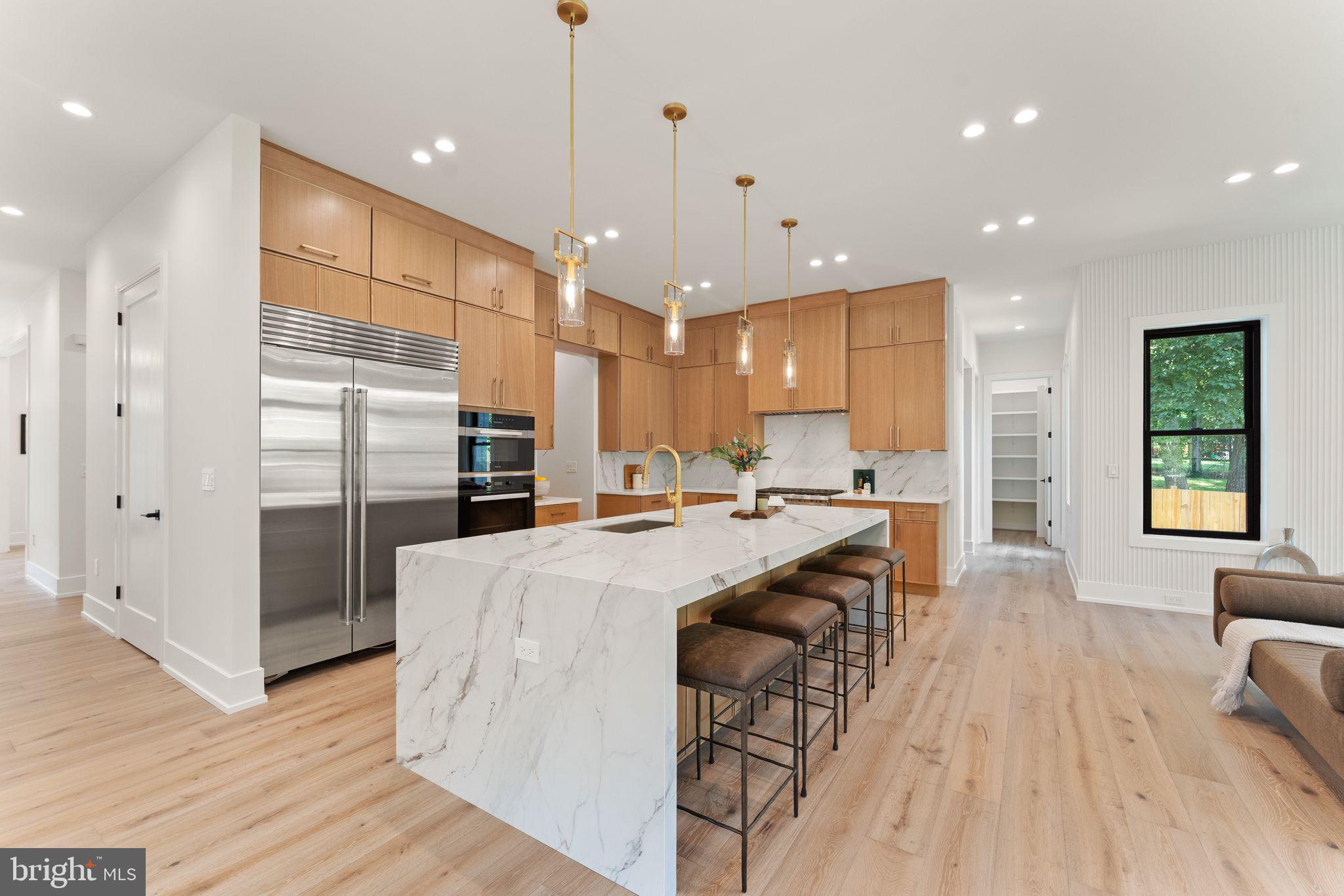 DEVON PARK - Residential