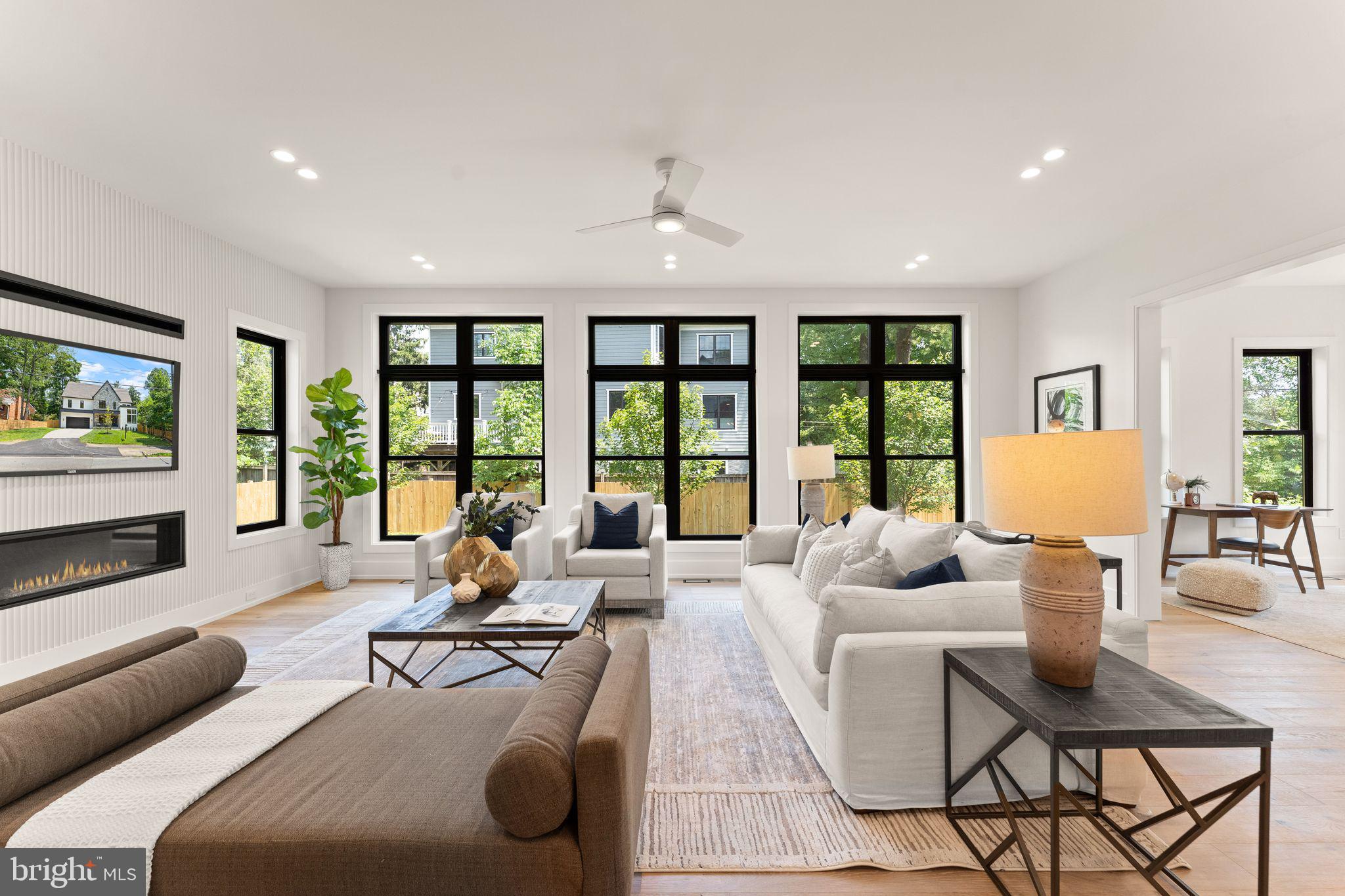 DEVON PARK - Residential