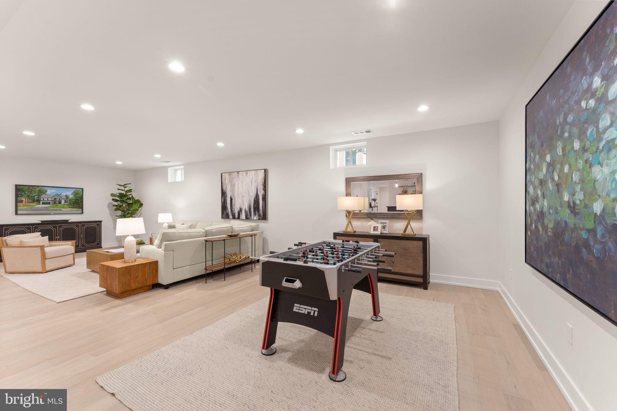 DEVON PARK - Residential