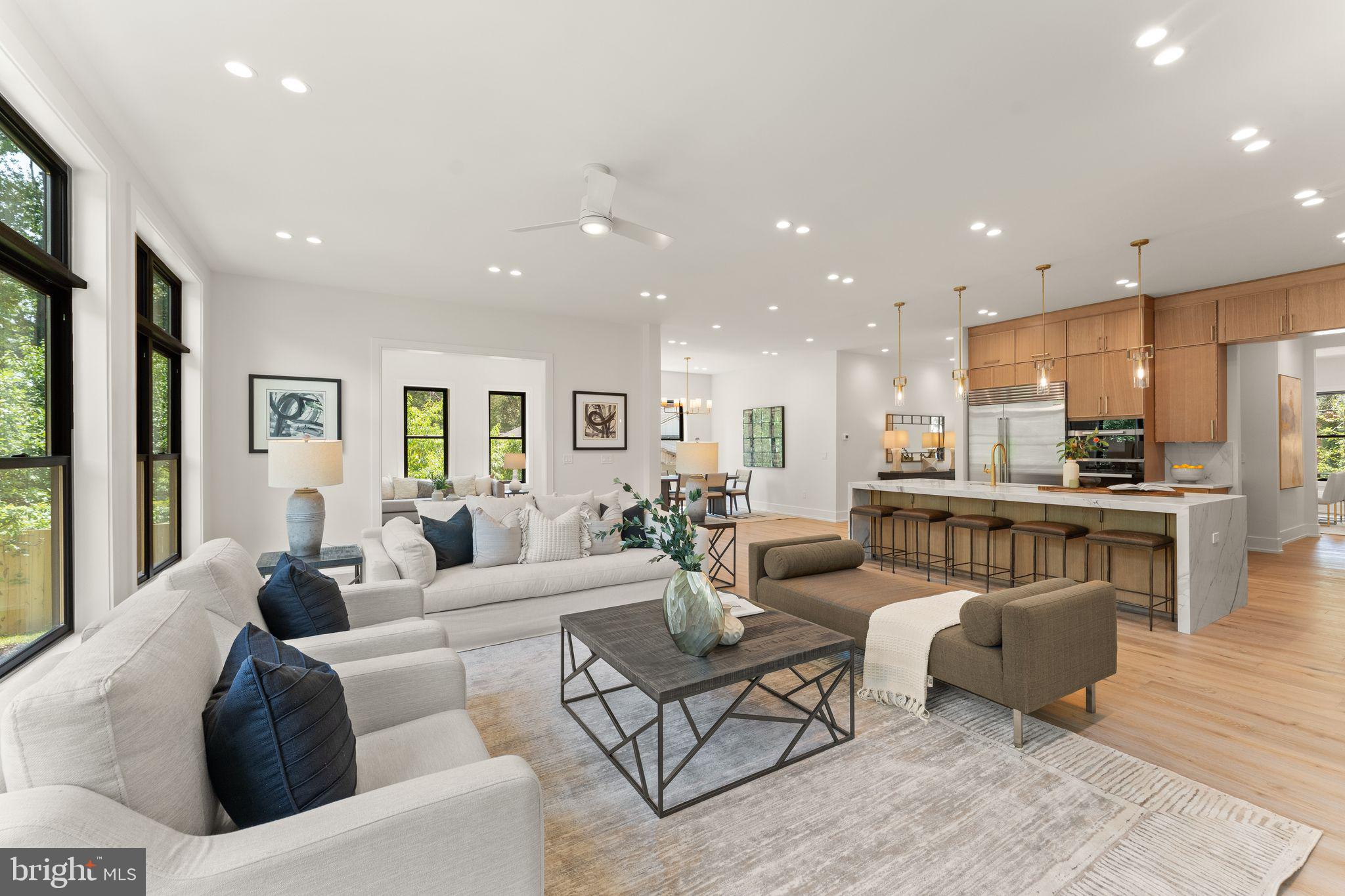 DEVON PARK - Residential