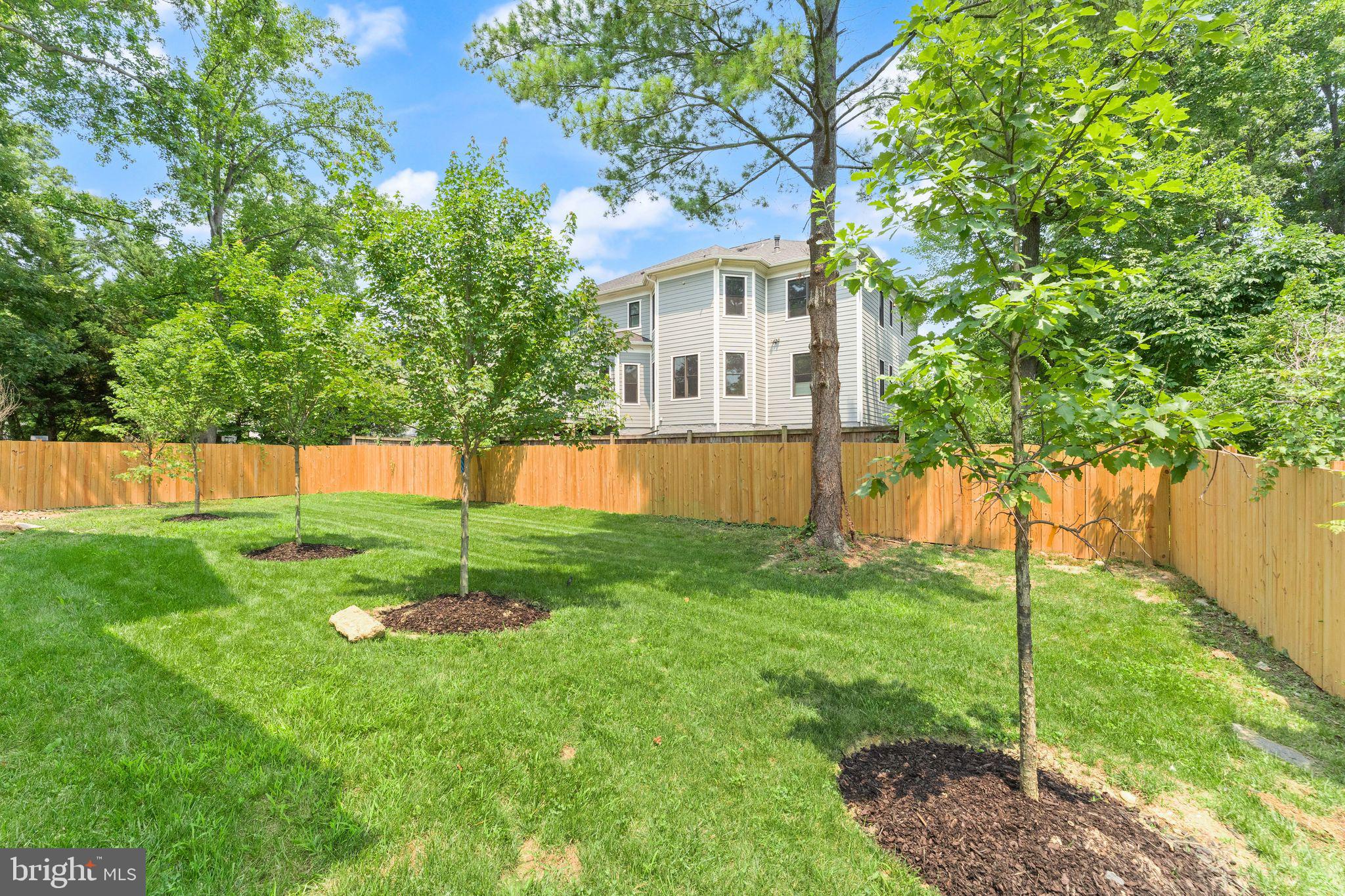 DEVON PARK - Residential
