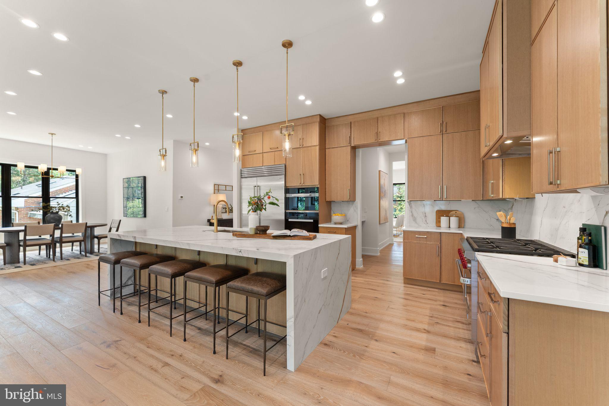 DEVON PARK - Residential
