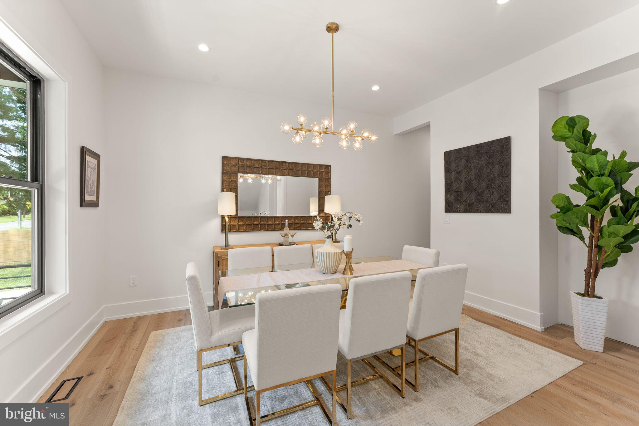 DEVON PARK - Residential