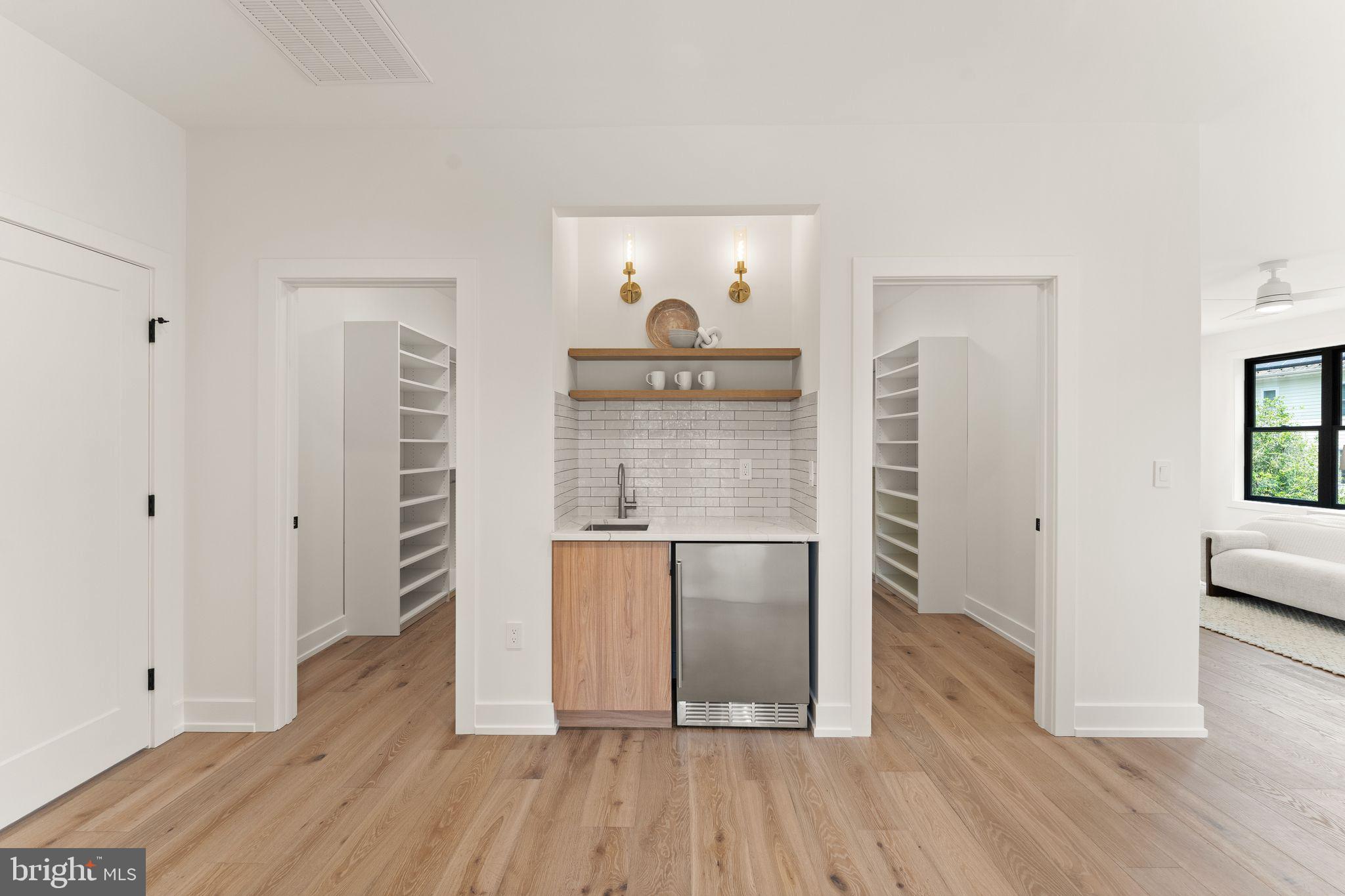 DEVON PARK - Residential