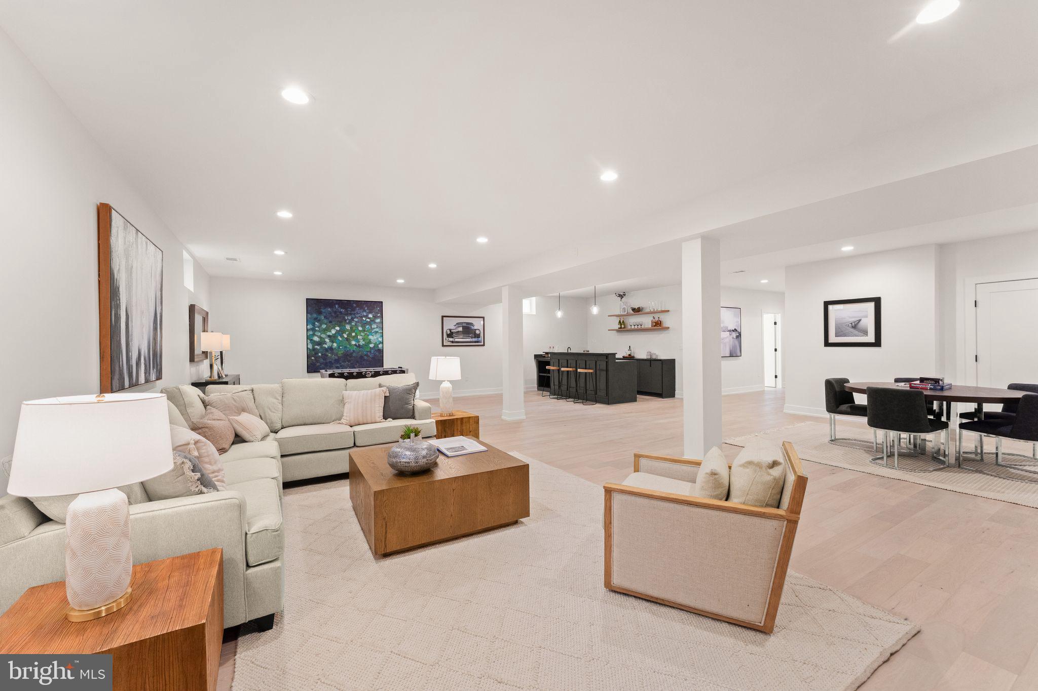DEVON PARK - Residential