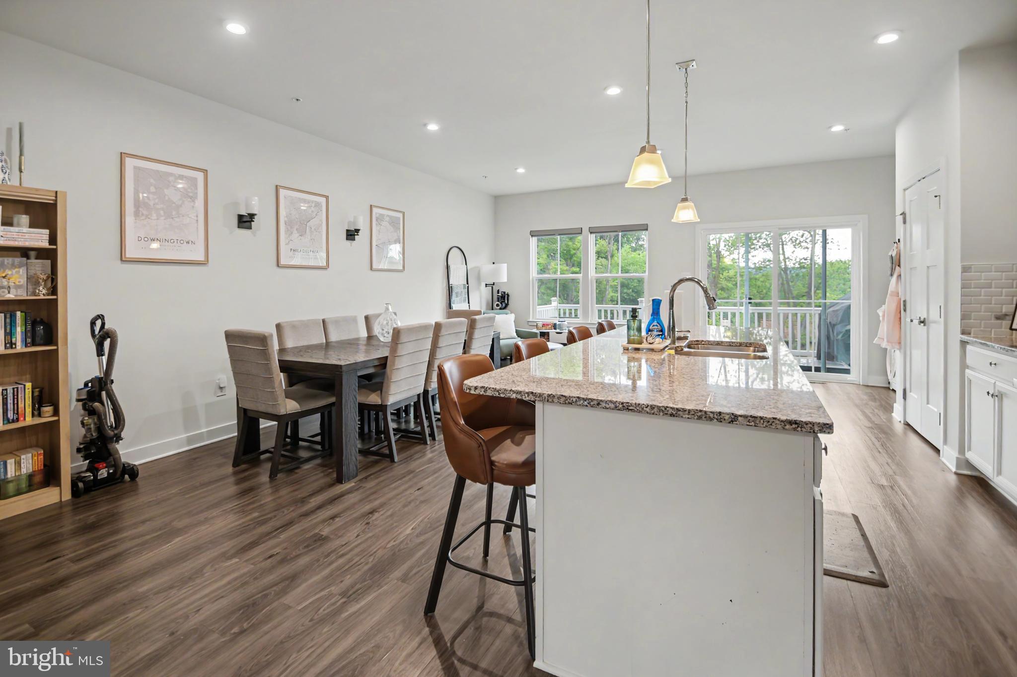 MAPLEVIEW - Residential Lease