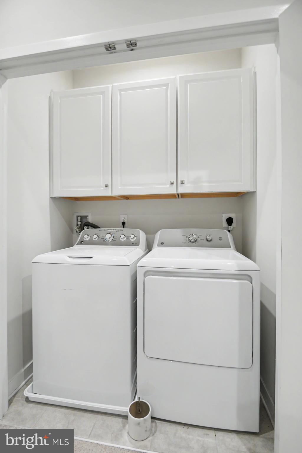 MAPLEVIEW - Residential Lease