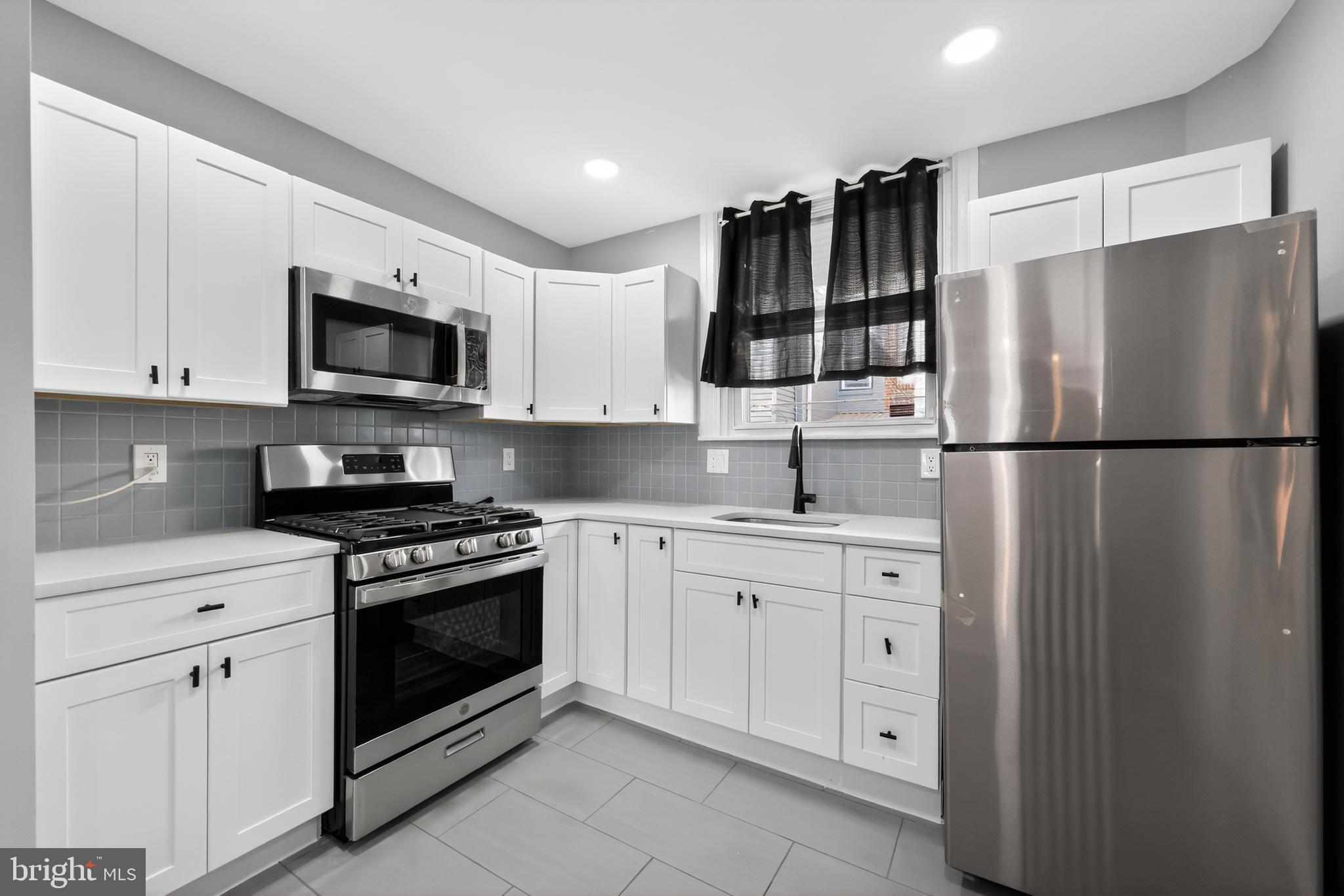 MAYFAIR - Residential