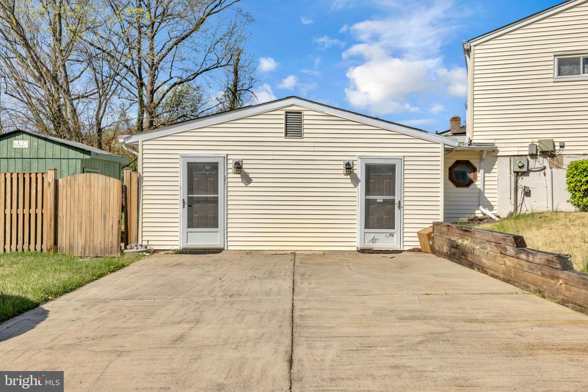 SEABROOK ESTATES - Residential