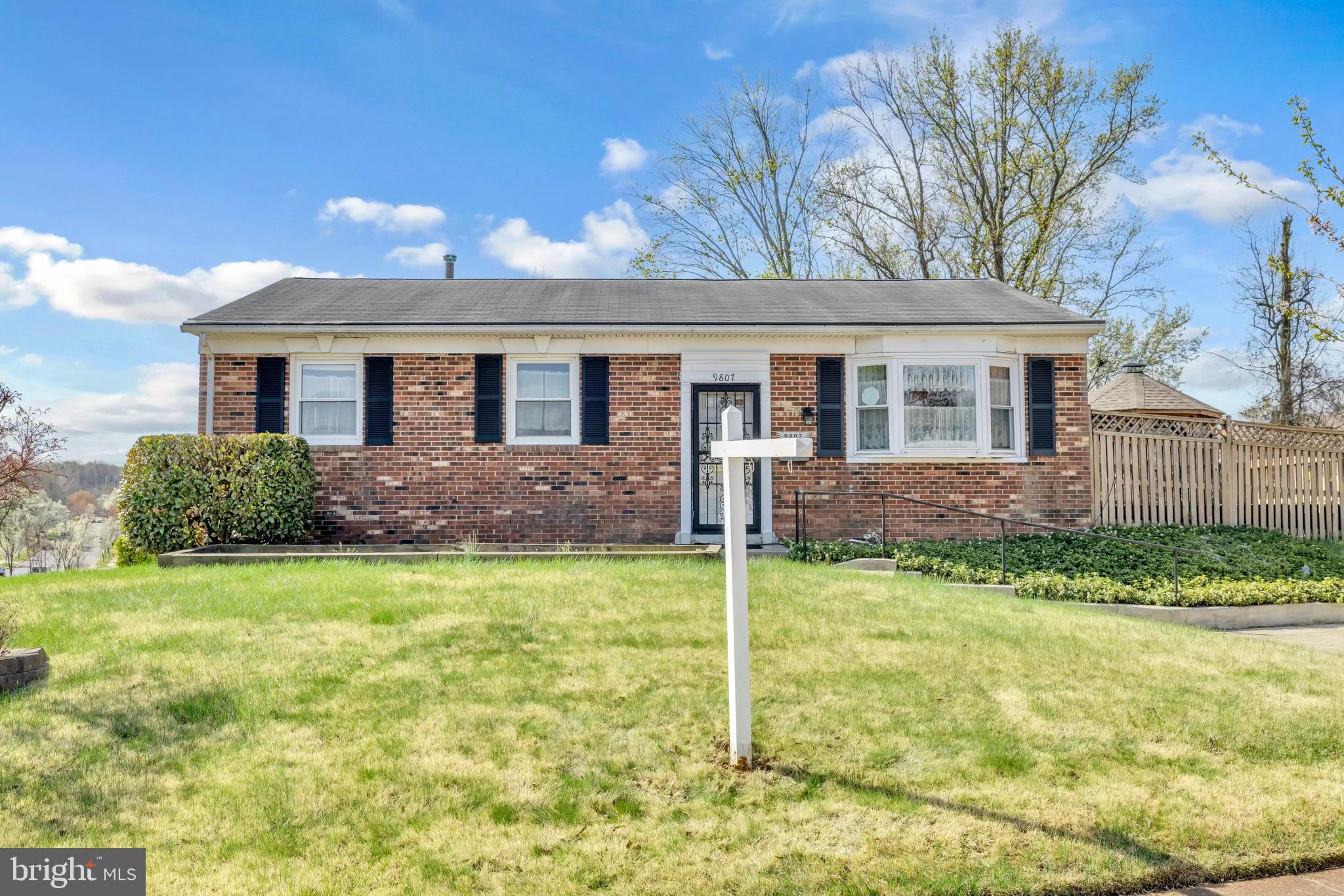 SEABROOK ESTATES - Residential