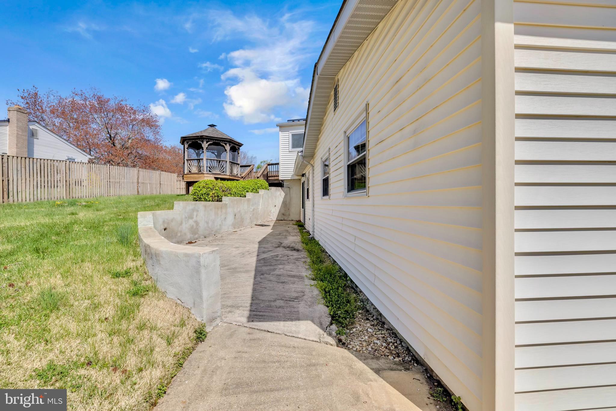 SEABROOK ESTATES - Residential