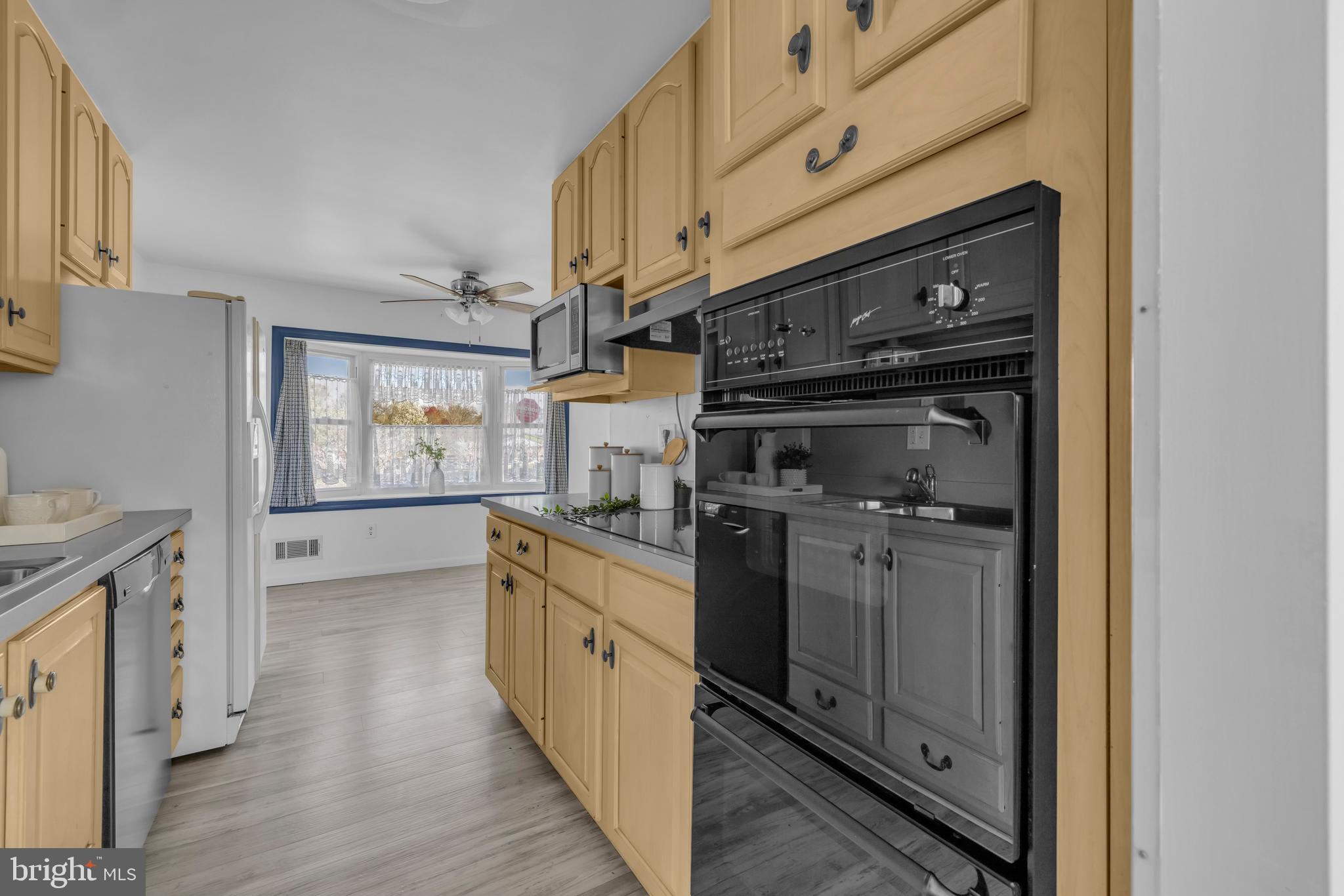 SEABROOK ESTATES - Residential